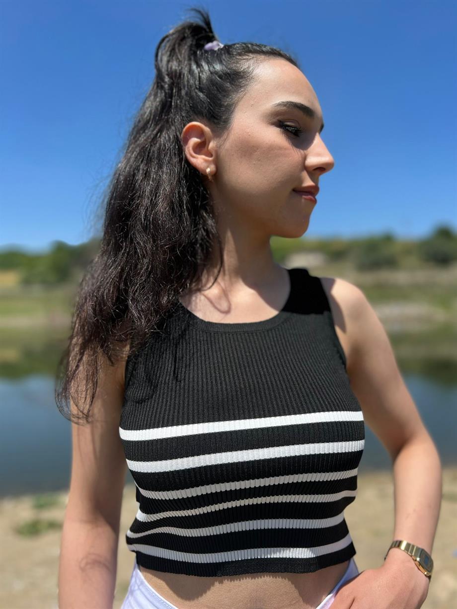 Çizgili Likralı Triko Bluz