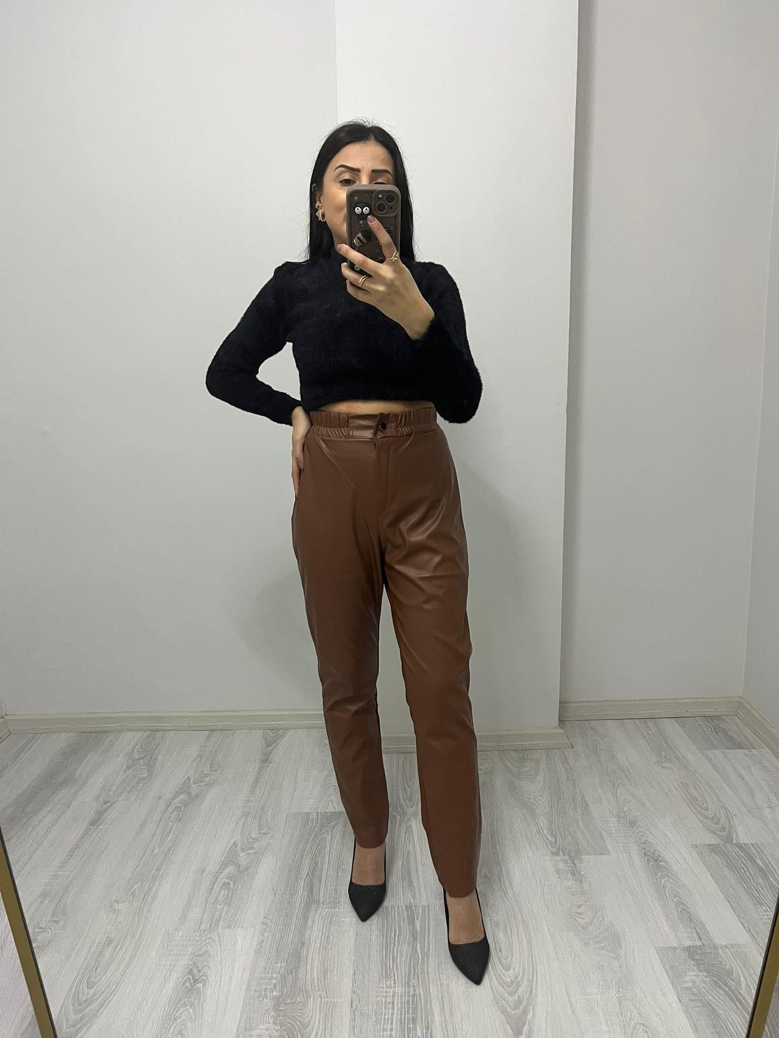 Yüksek Bel Lastikli Çıtçıtlı Boru Paça Deri Pantolon Taba