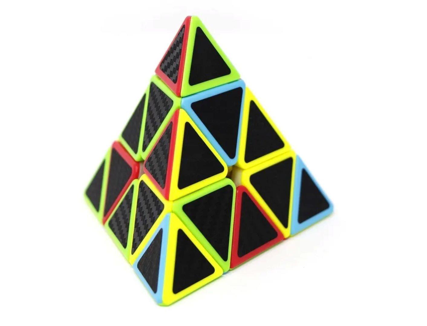 Qy Fiber Karbon Pyramid Küp