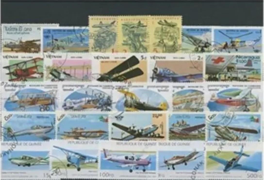 Uçaklar 100 Çeşit Damgalı Pul Koleksiyonu