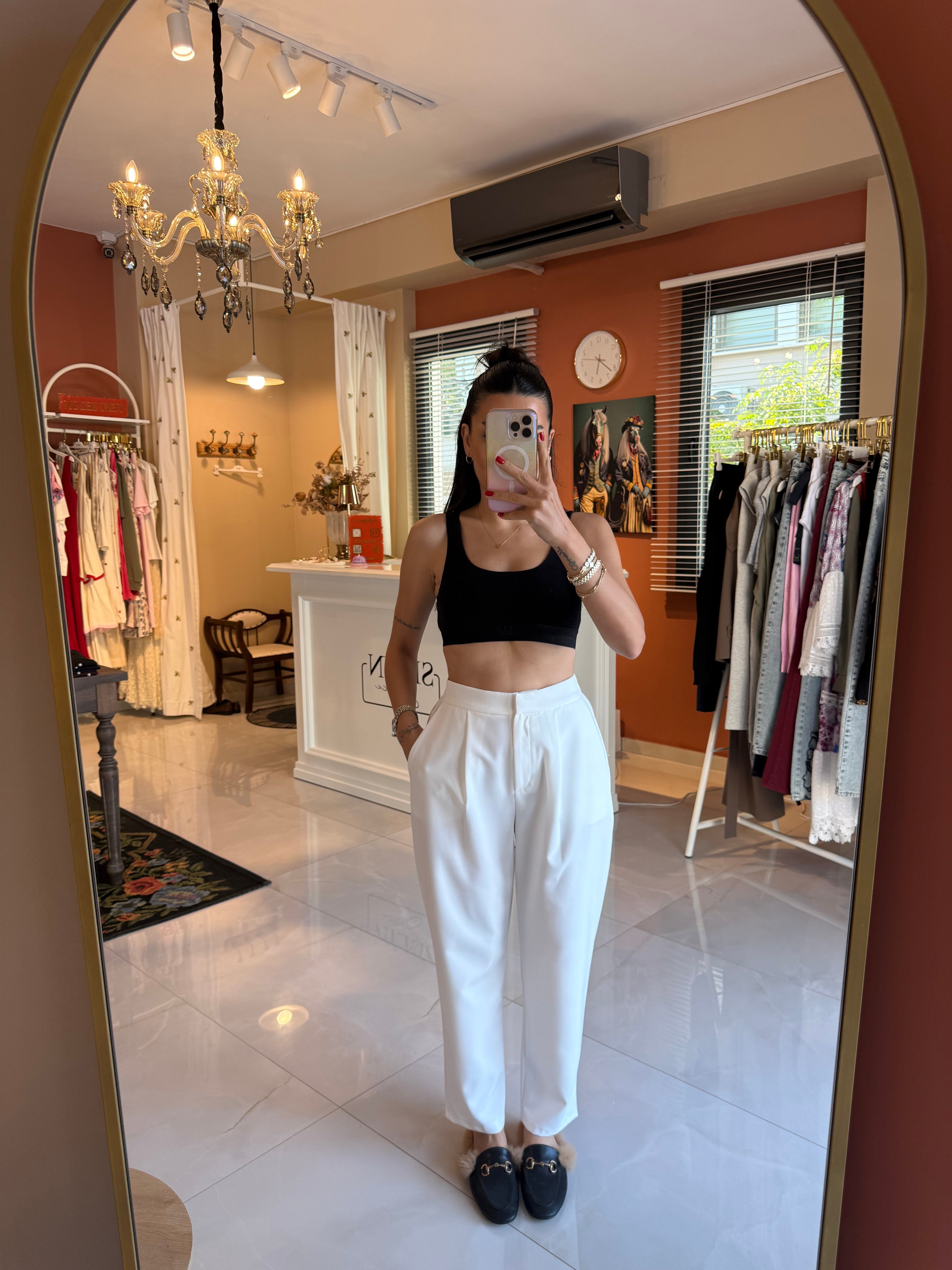 Beli Lastikli Ekru Havuç Model Pantolon