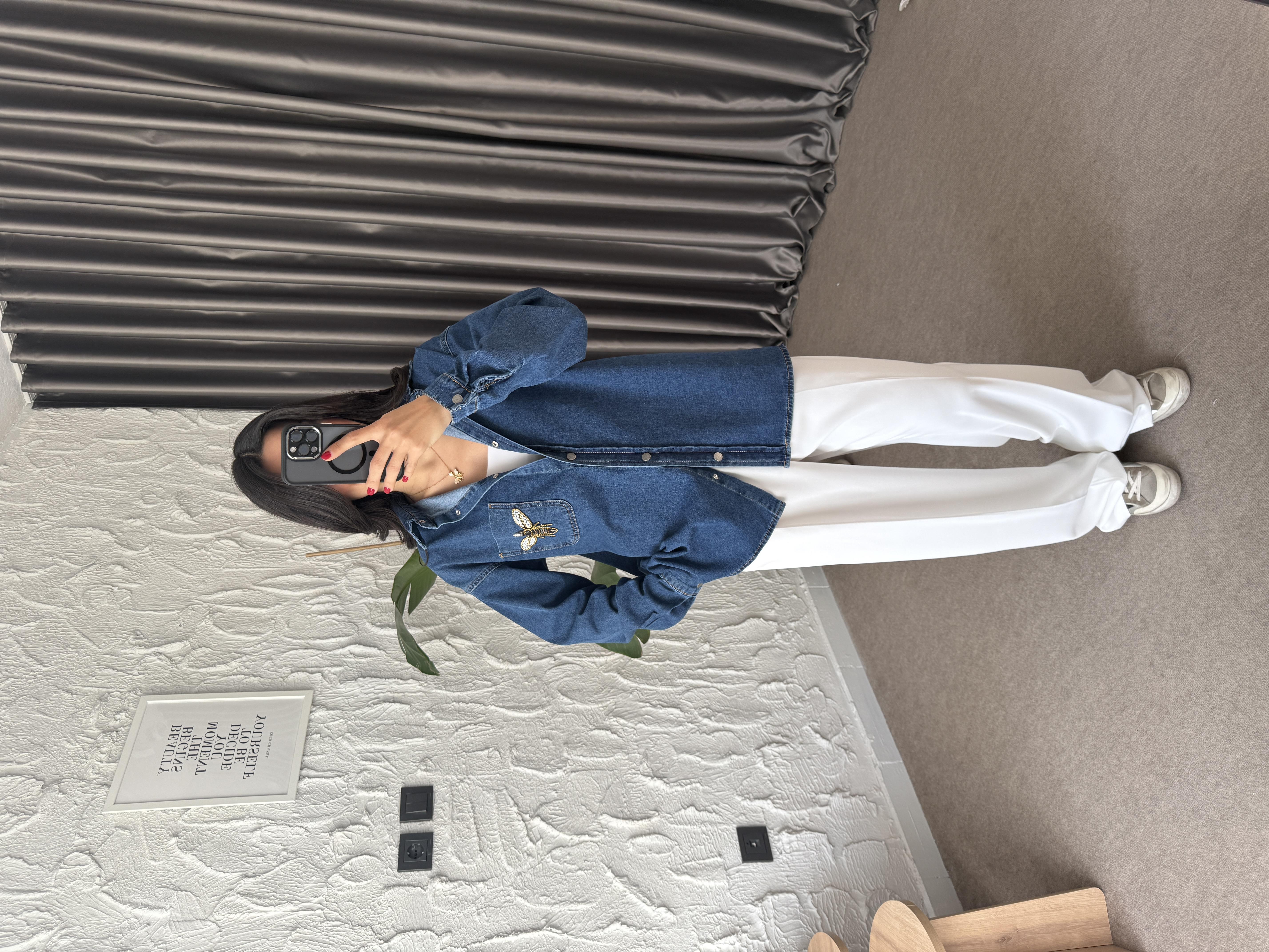 Boncuk Arı İşlemeli Kot Gömlek