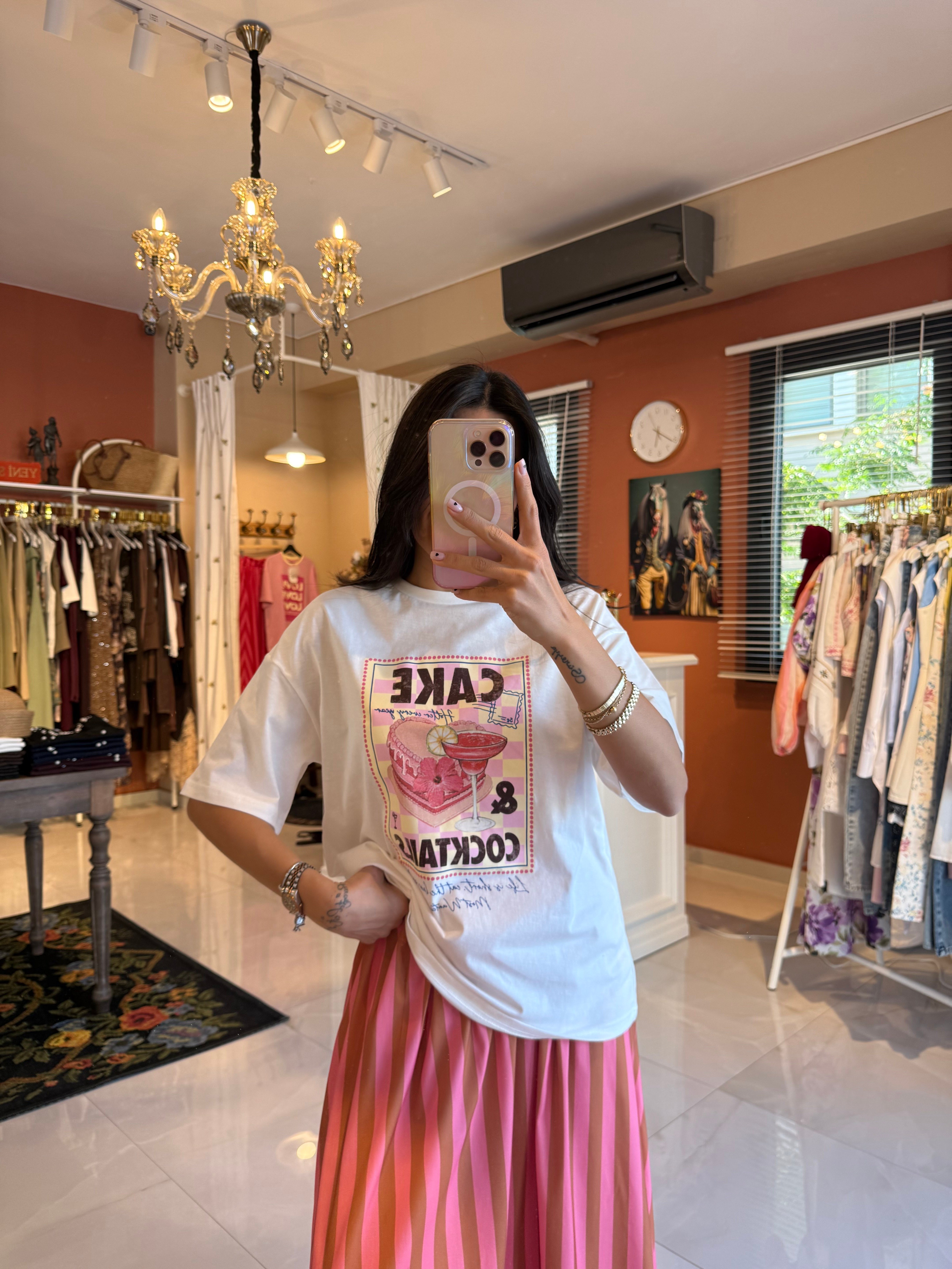 Cake Cocktails Baskılı Tshirt 