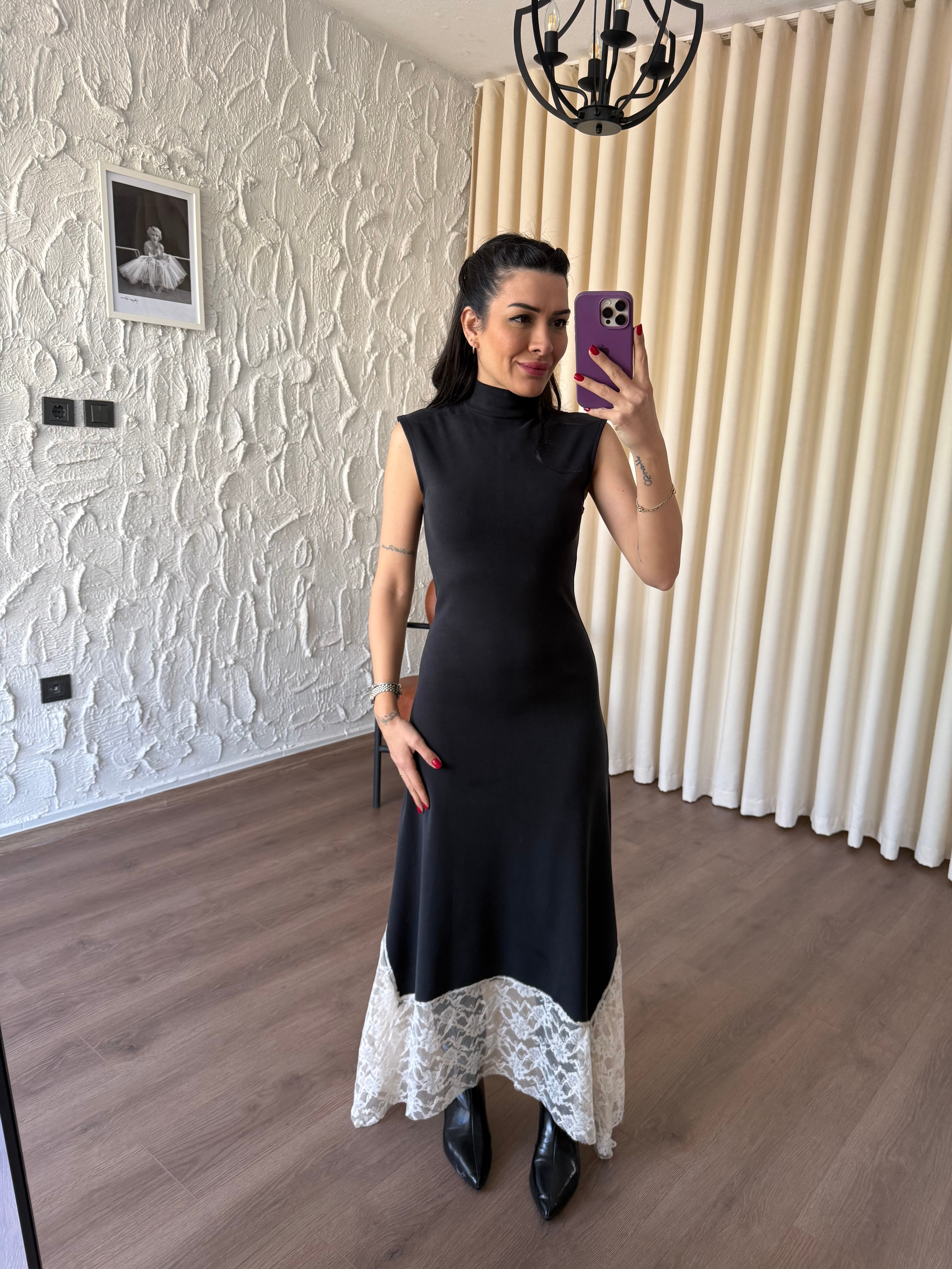 Dantel Detaylı Siyah Uzun Elbise