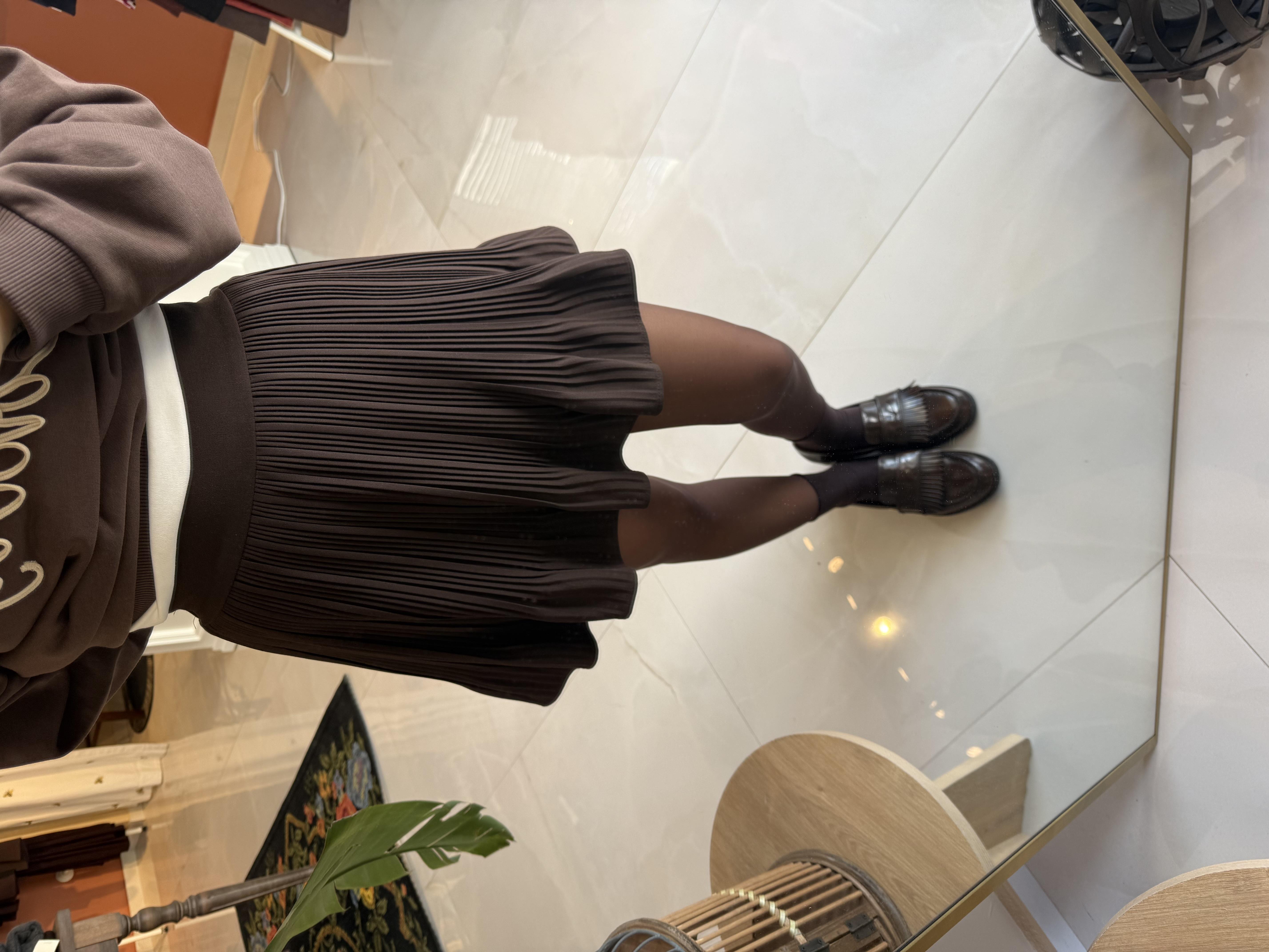 Kahverengi Astarlı Şortlu Piliseli Mini Etek