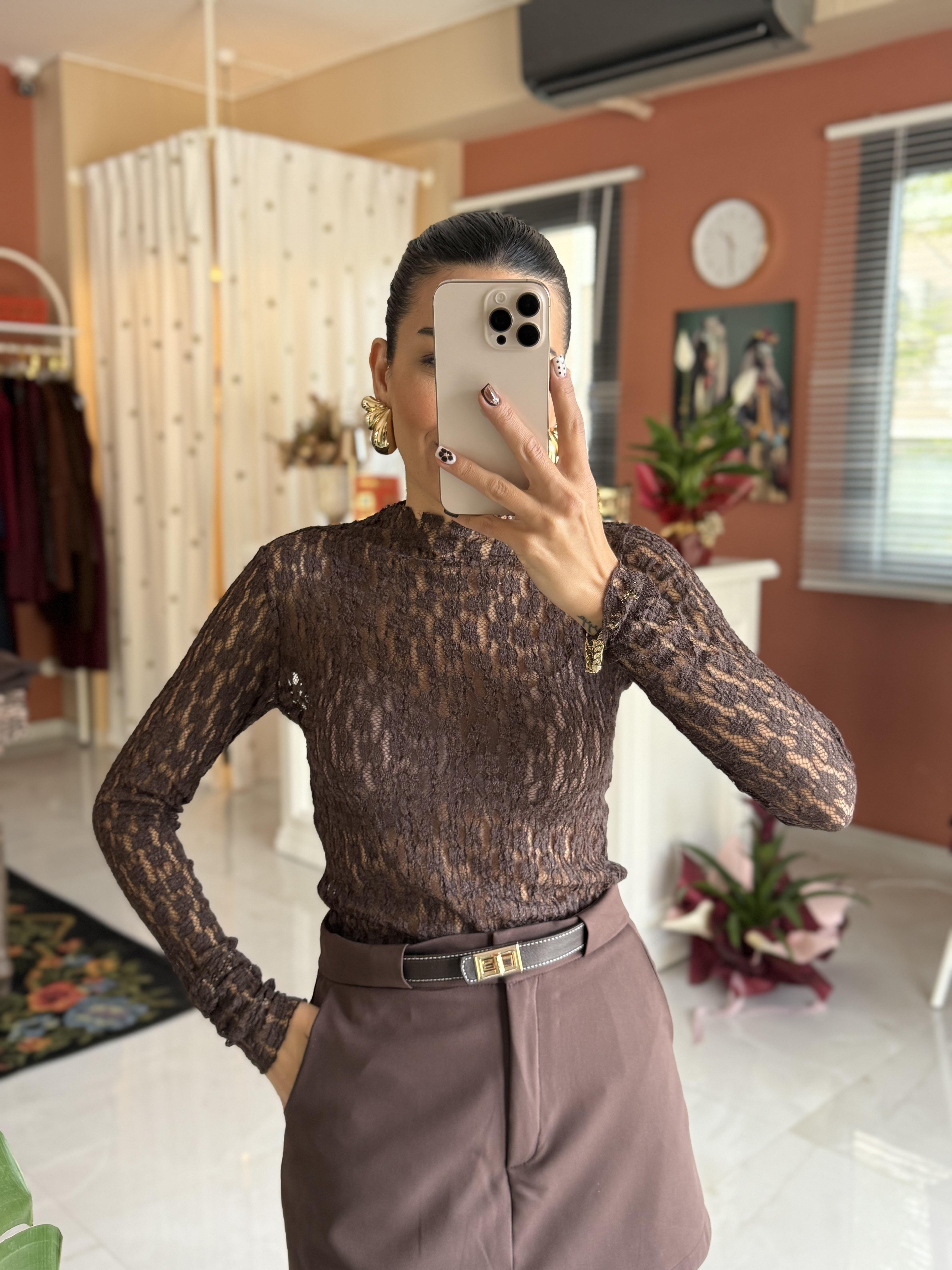 Kahverengi Dantelli Bluz