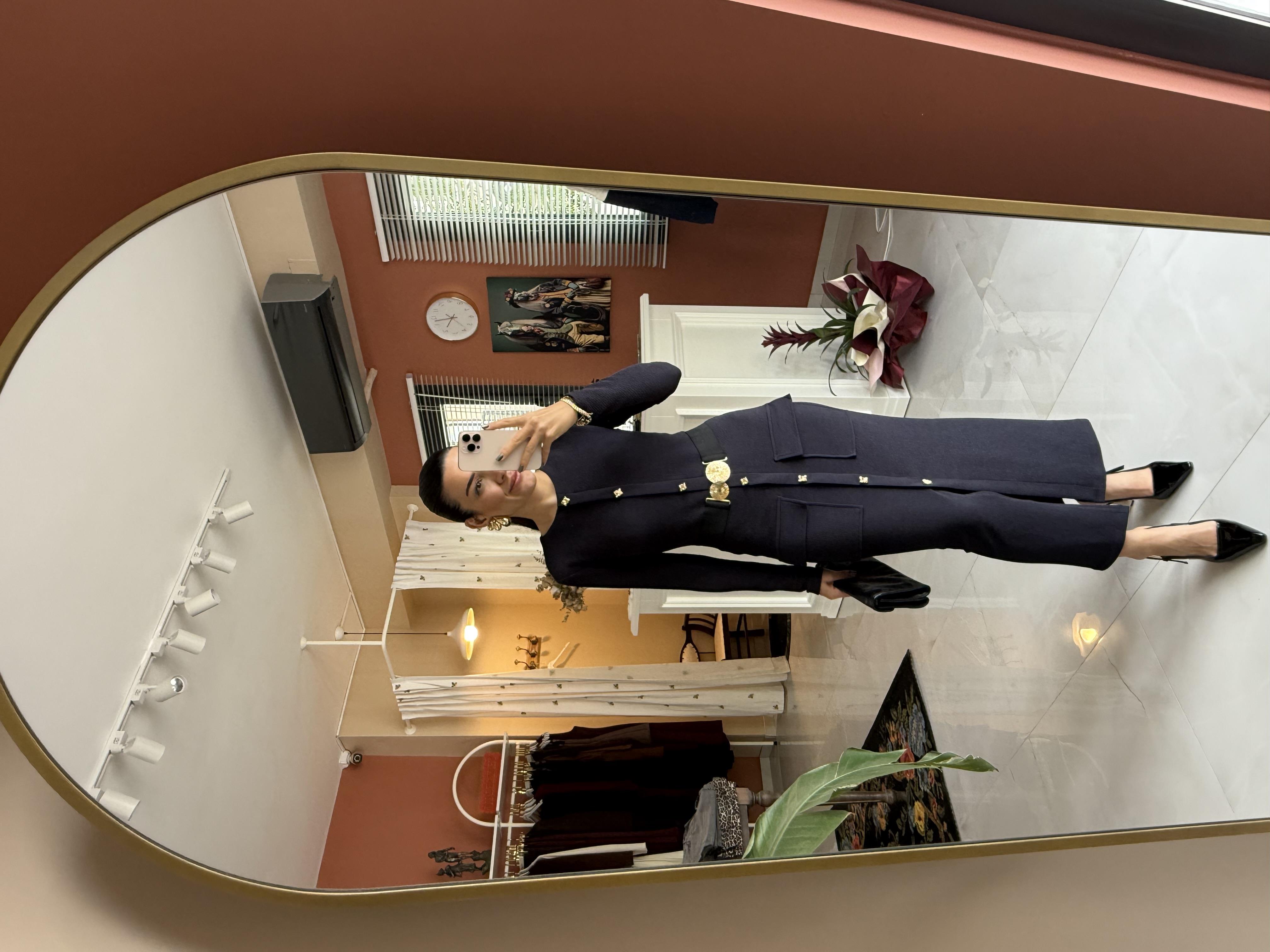 Kemer Detaylı Lacivert Elbise