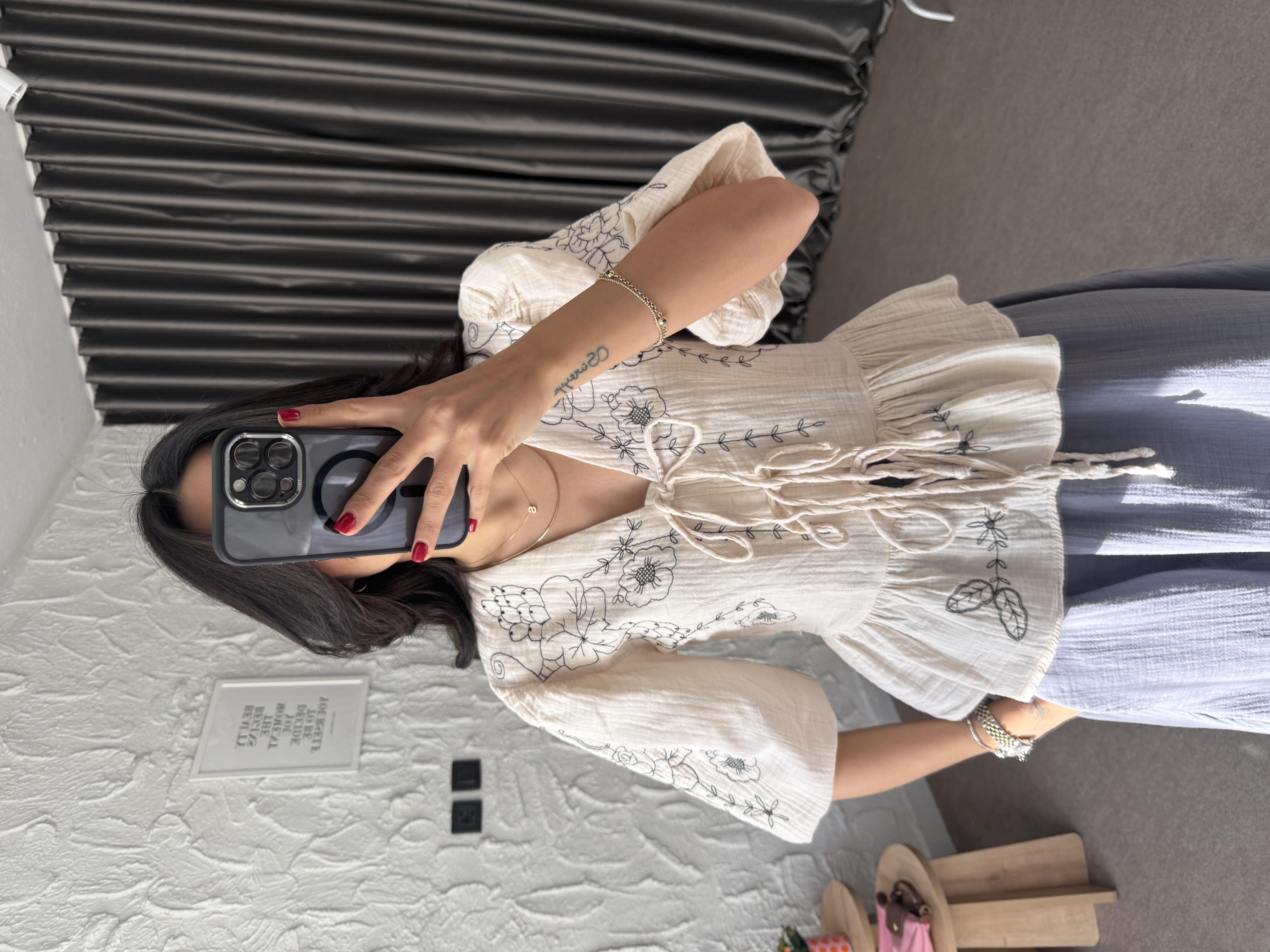 Taş Nakışlı Müslin Bluz