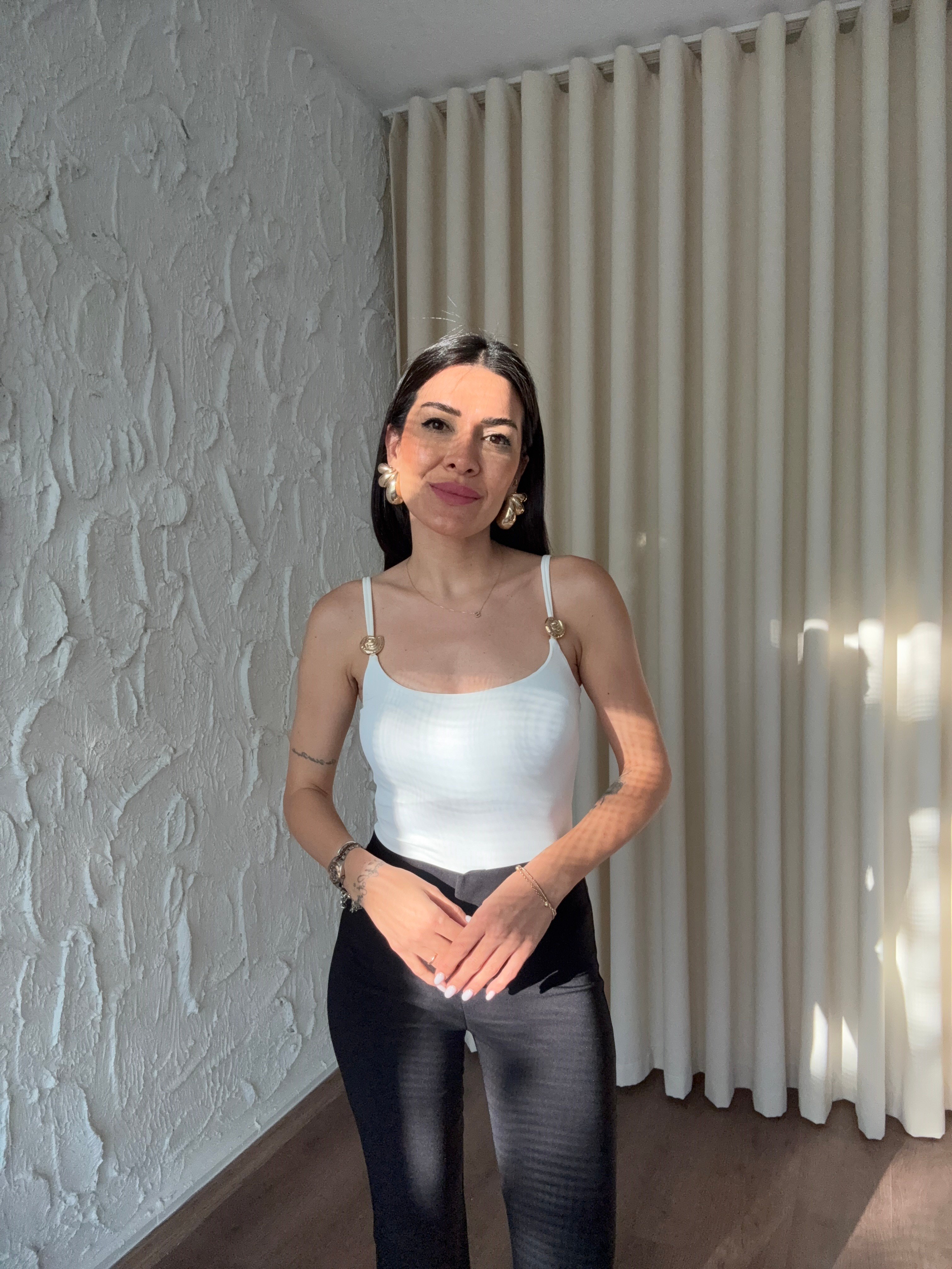 Toka Detaylı Ekru Bodysuit