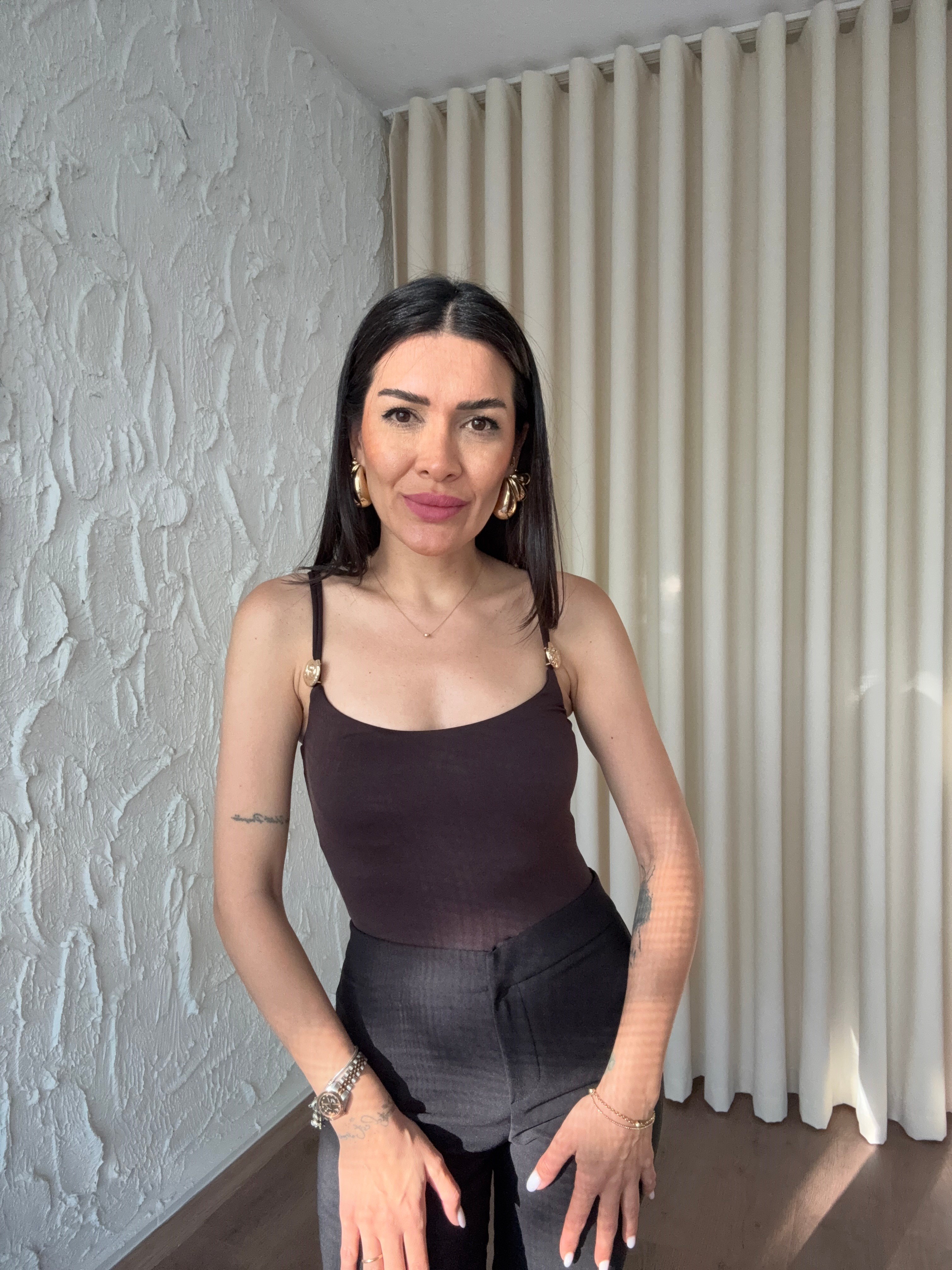 Toka Detaylı Kahverengi Bodysuit