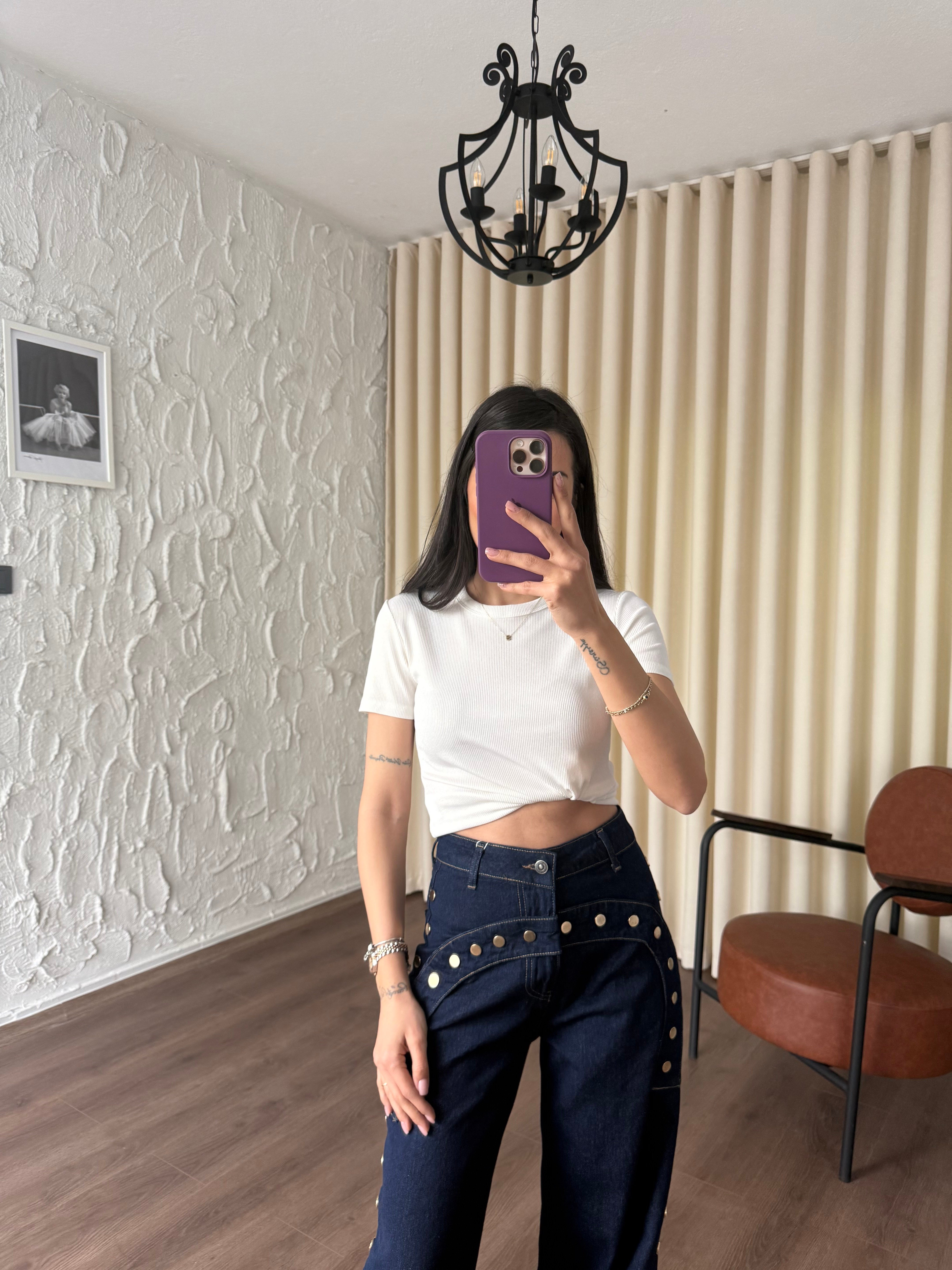 Varaklı Yaka Biyeli Ekru Tshirt