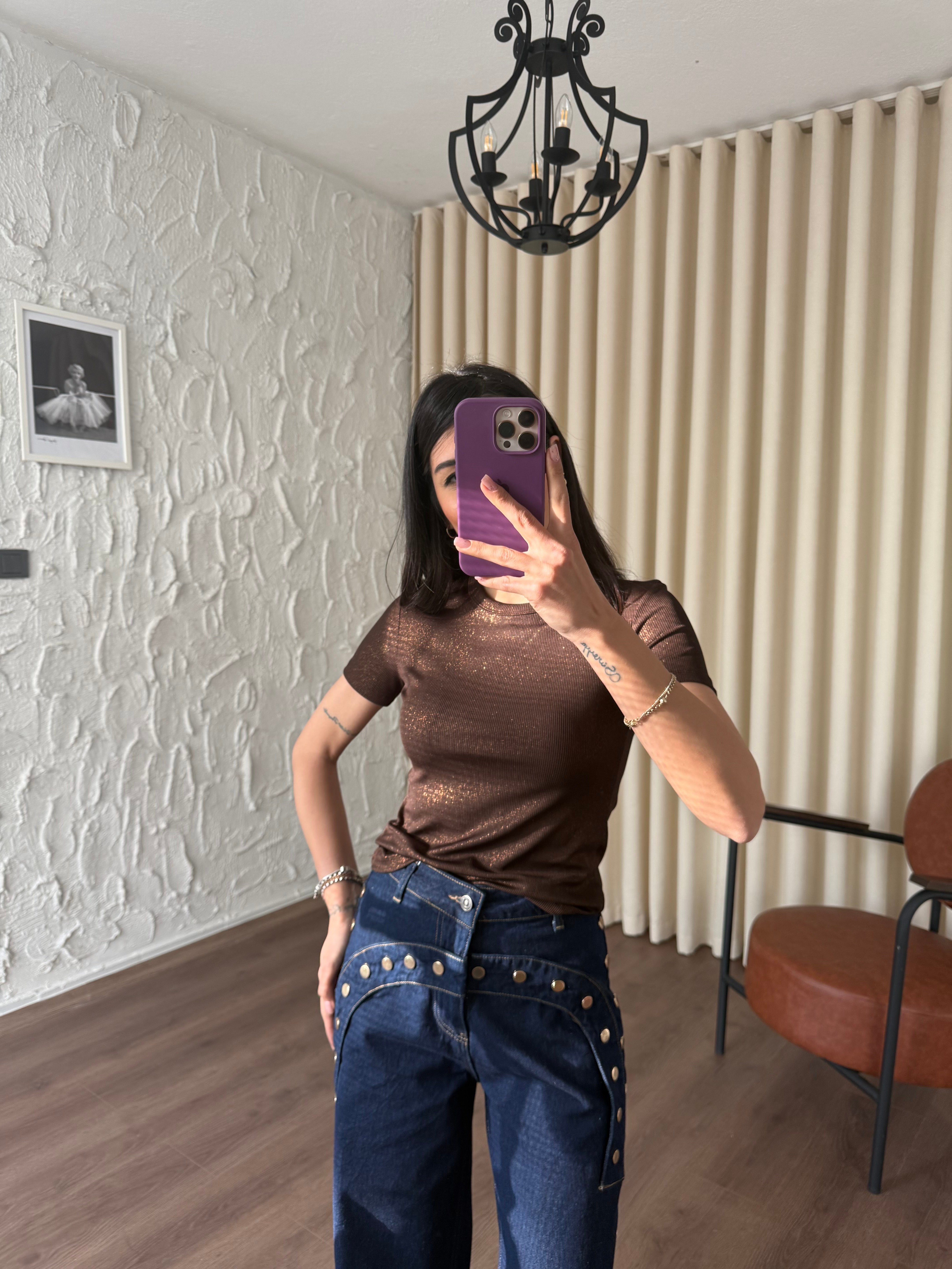 Varaklı Yaka Biyeli Kahverengi Tshirt