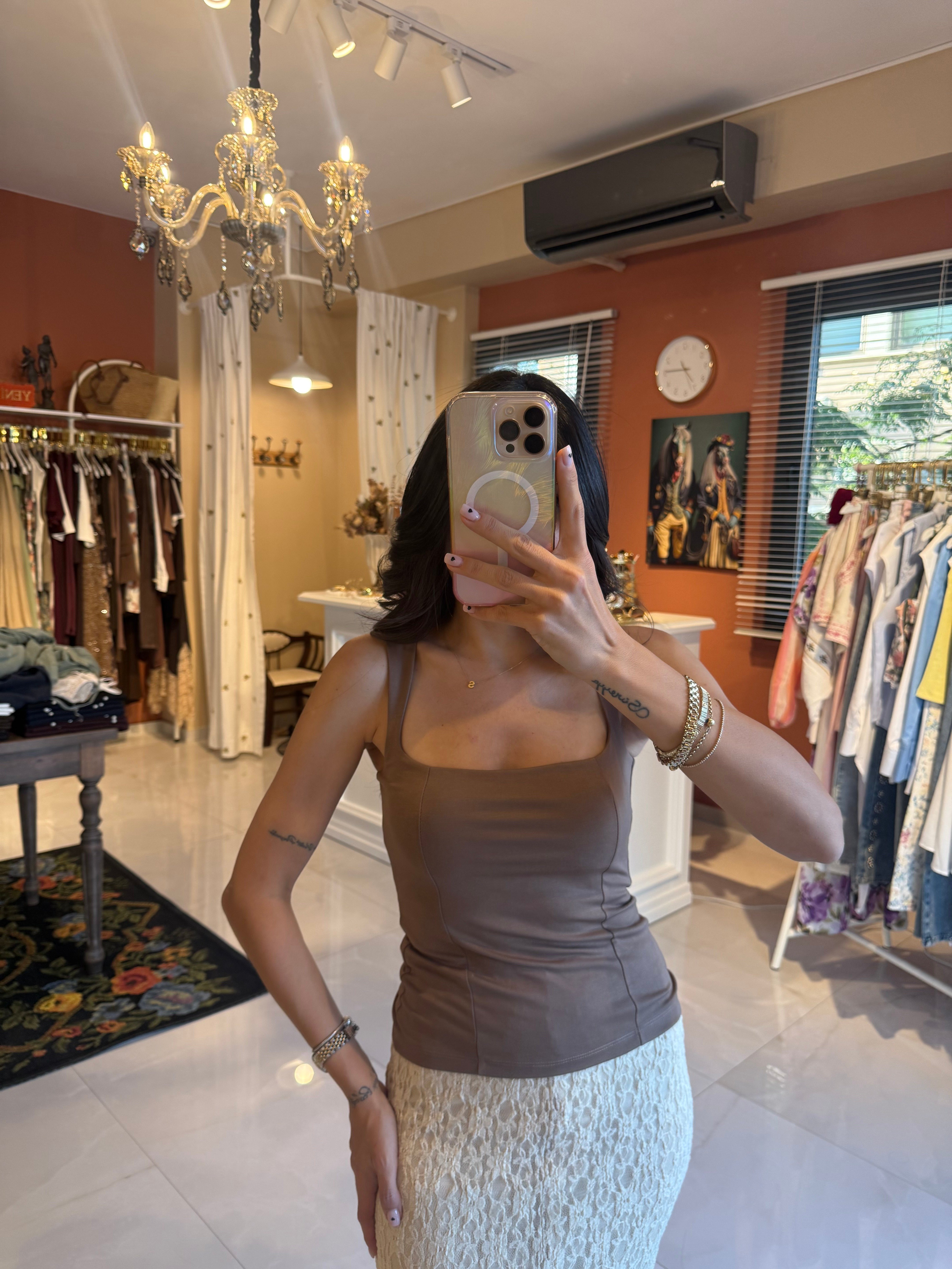 Vizon Kare Yaka Askılı Bluz