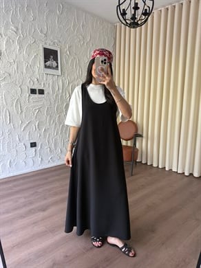 Ekru Tshirt Takım Siyah Elbise