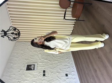 Fular Detaylı Sarı Modal Takım