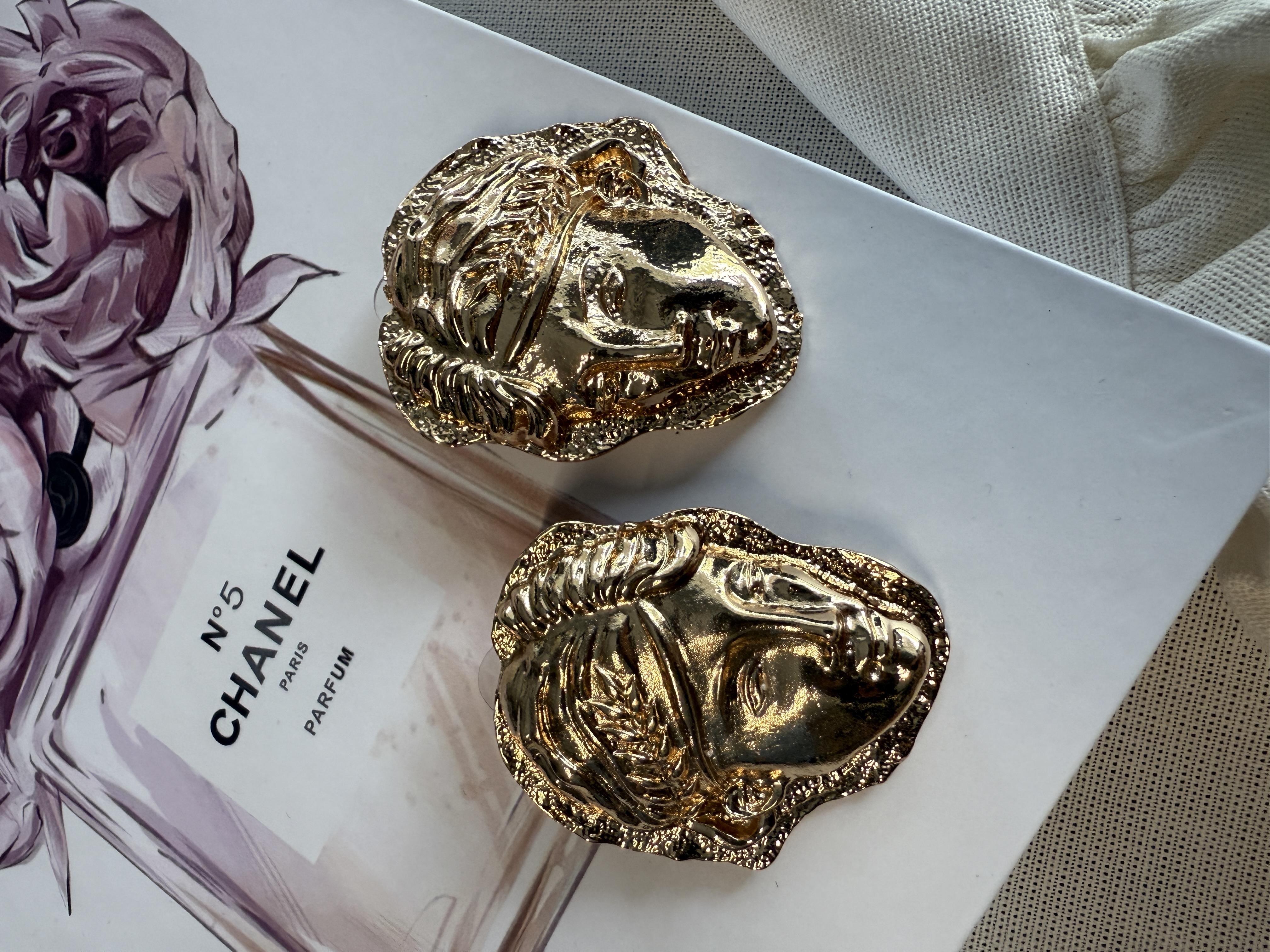 Antika Kadın Figür Küpe