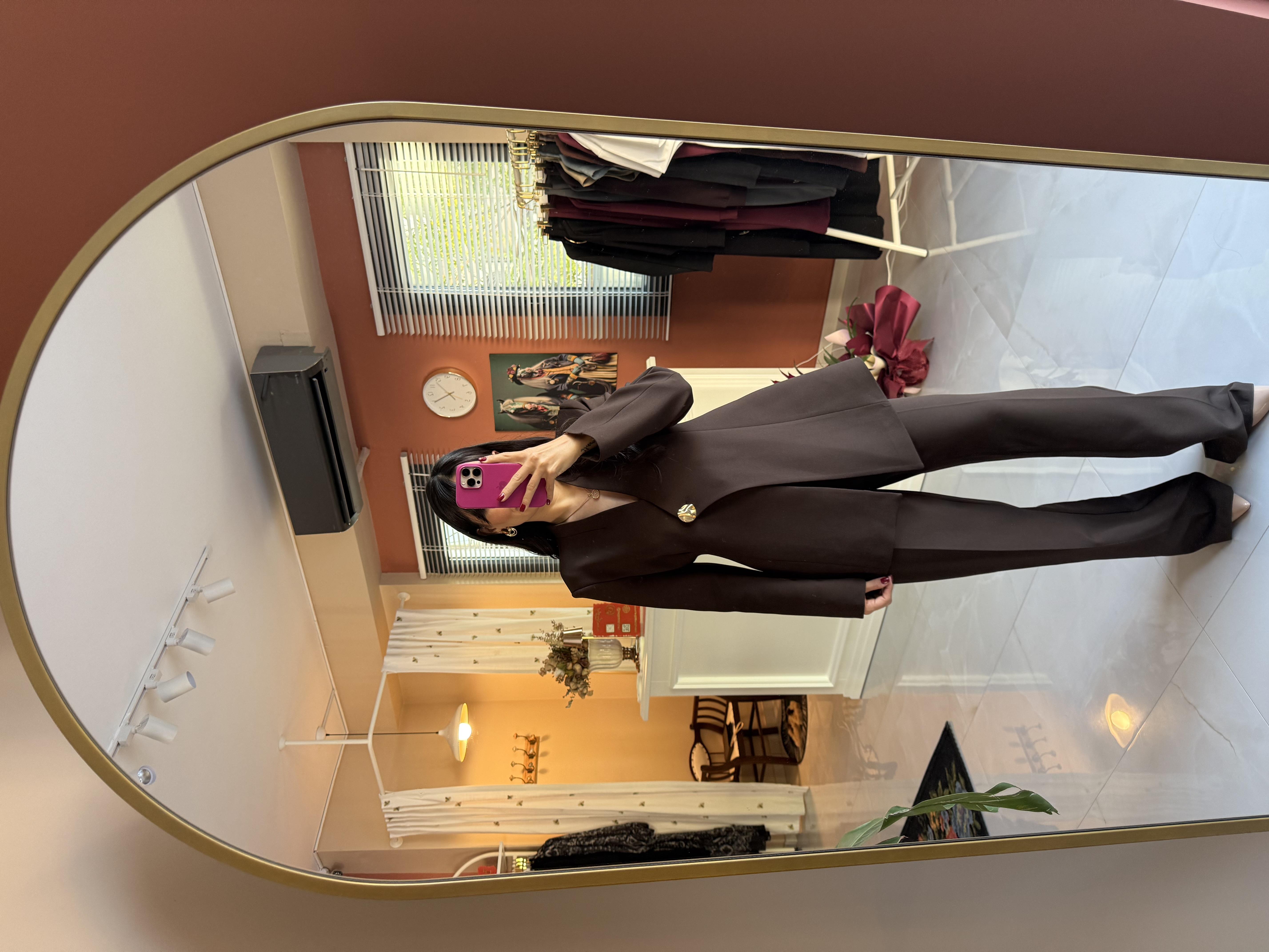 Asimetrik Kesim Kahverengi Blazer Takım · 2