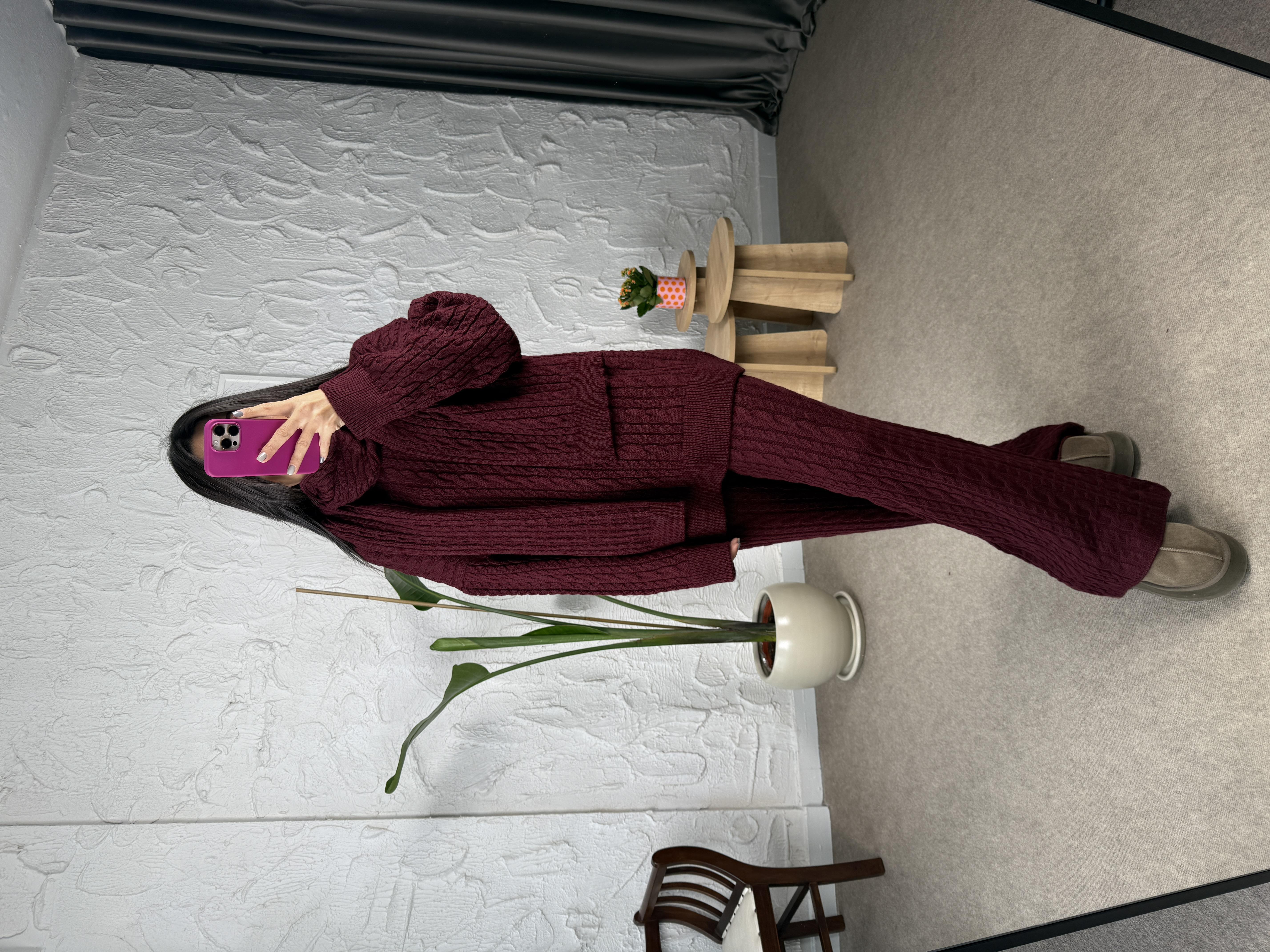 Atkı Detaylı Bordo Triko Takım