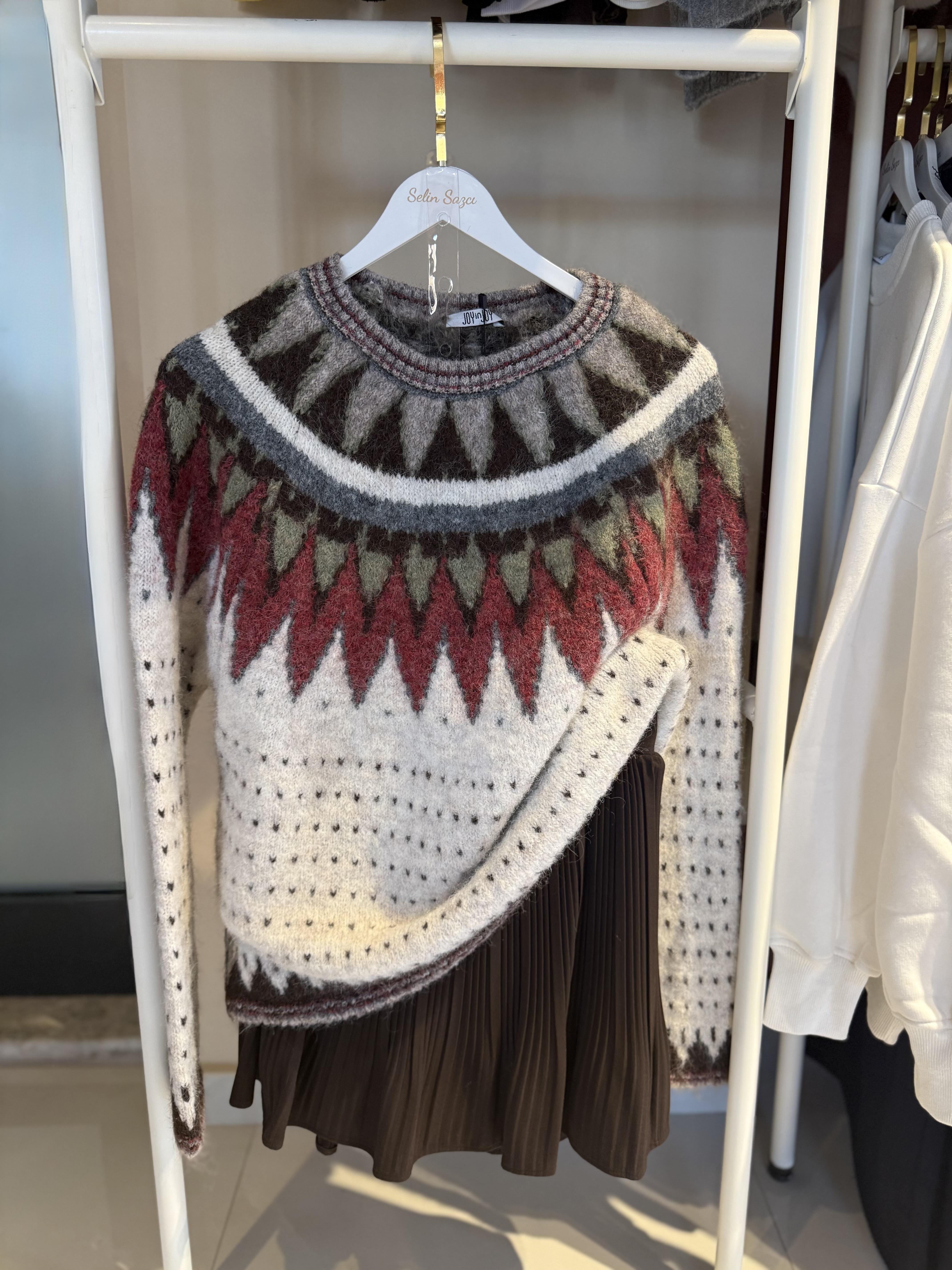 Bej Kahve Etnik Desenli Kazak