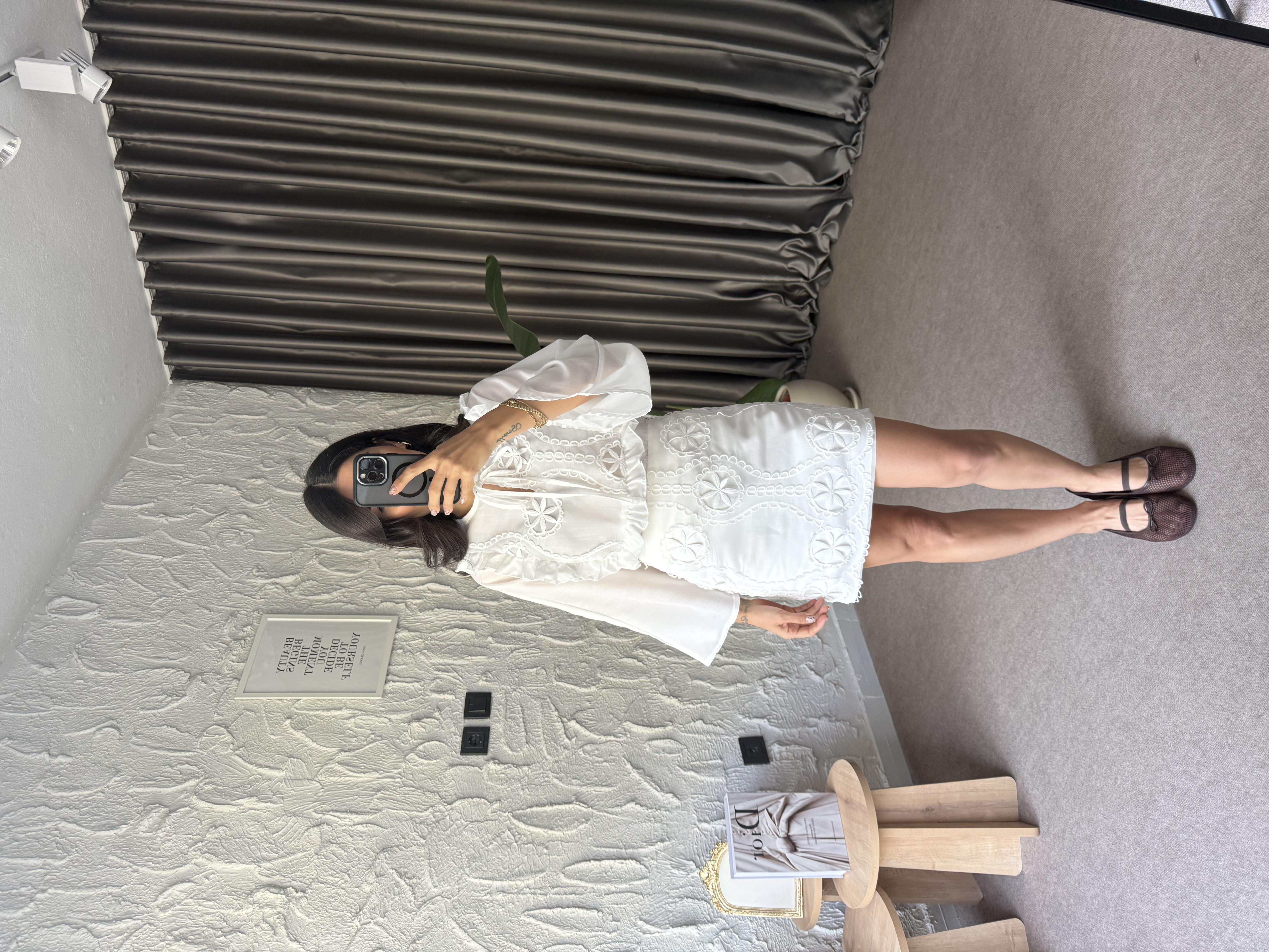 Bert Güpürlü Volanlı Gömlek-Etek Takım