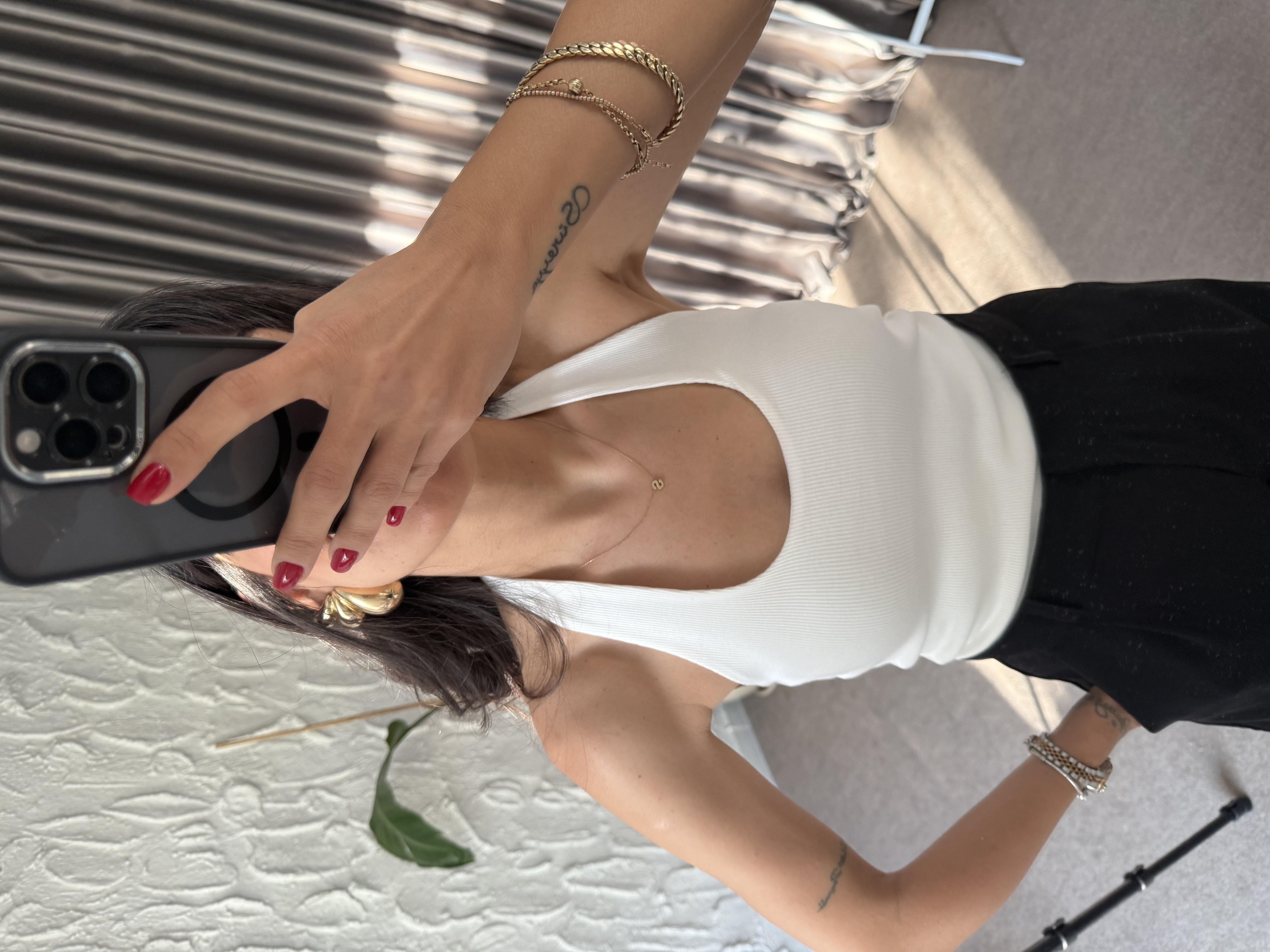 Beyaz Halter Yaka Atlet · 3
