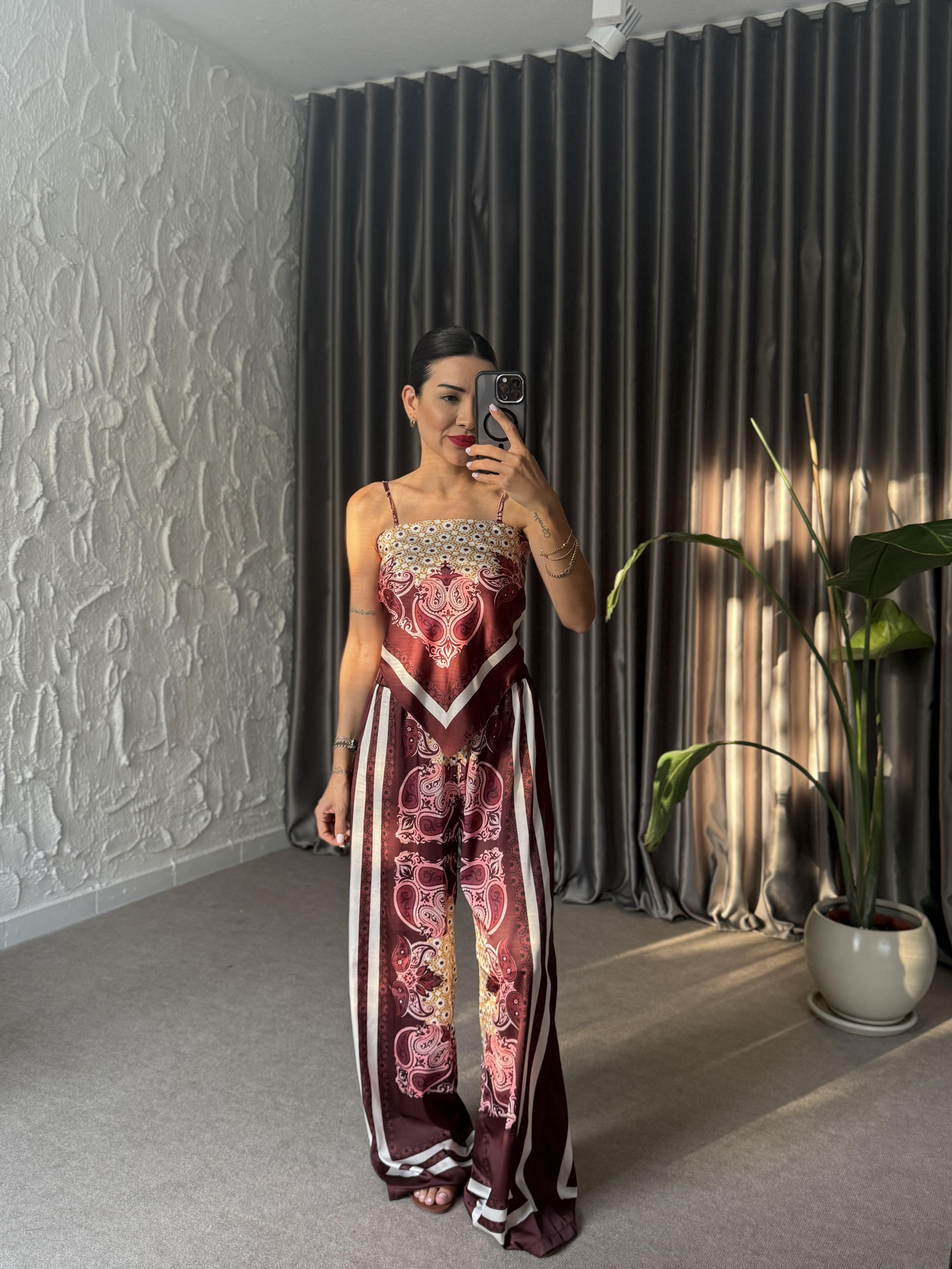 Bordo Desenli Arkadan Bağlamalı Bluz Pantolon · 3