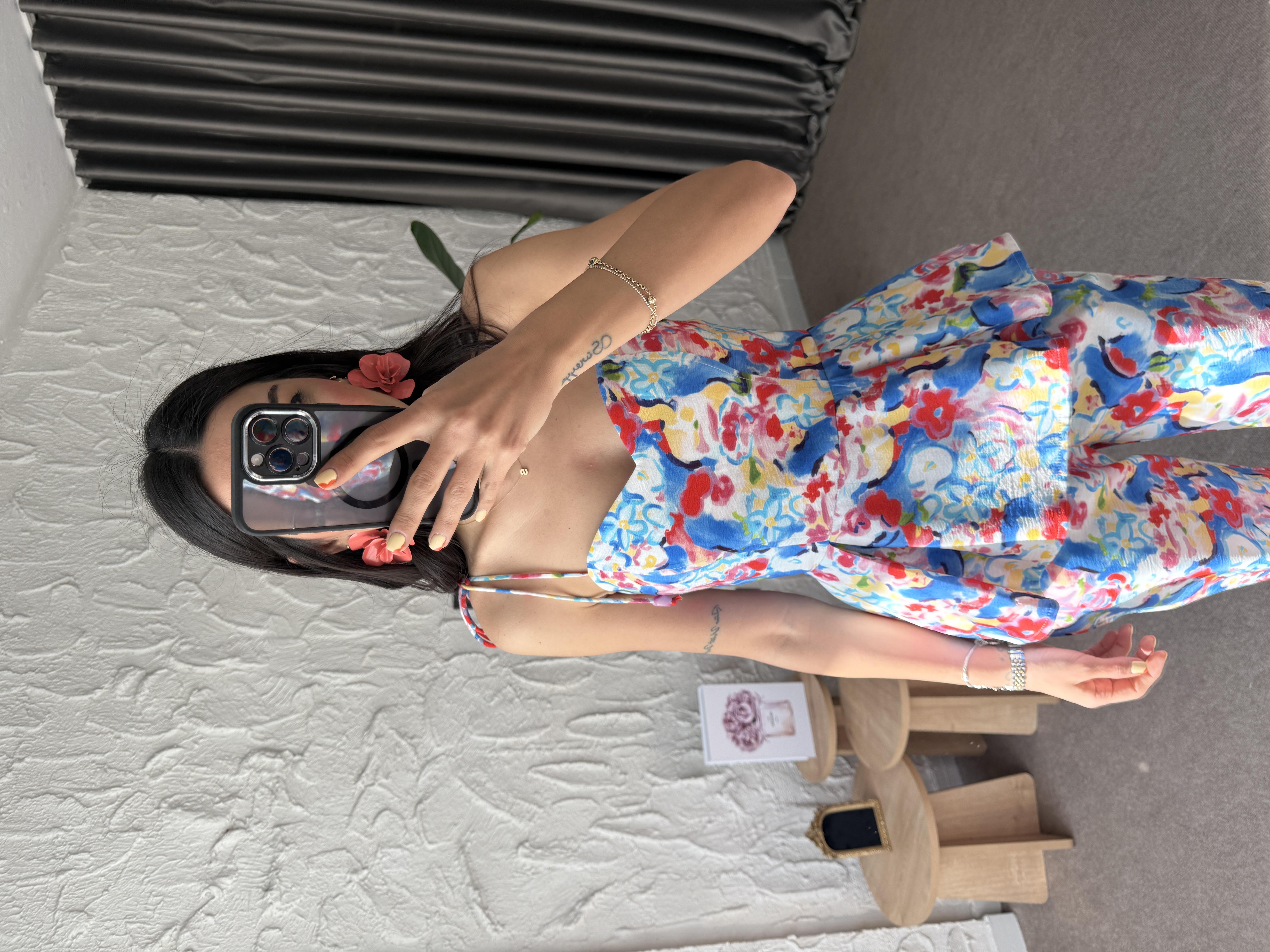 Çiçekli M Yaka Peplum Bluz