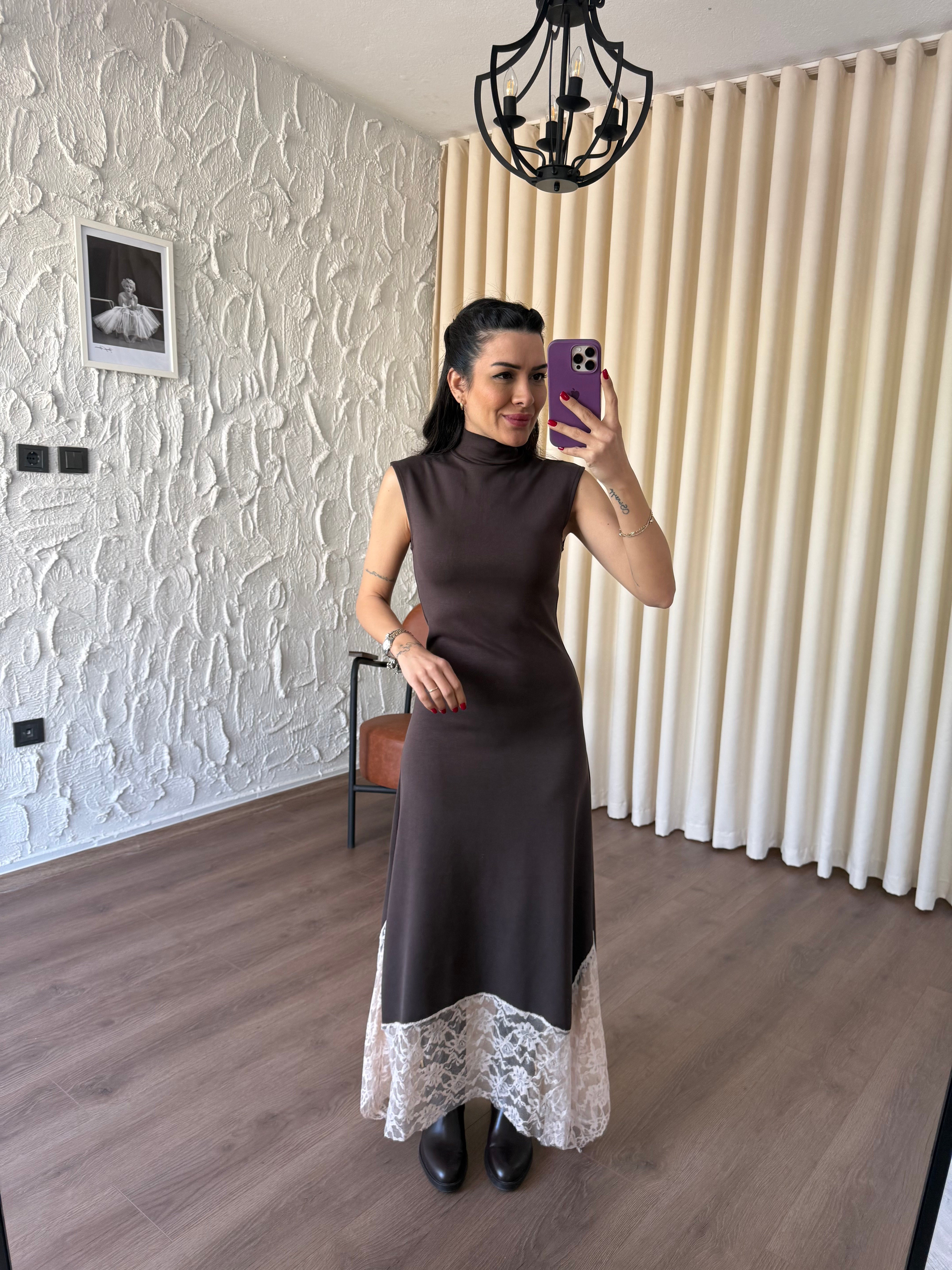 Dantel Detaylı Kahve Uzun Elbise