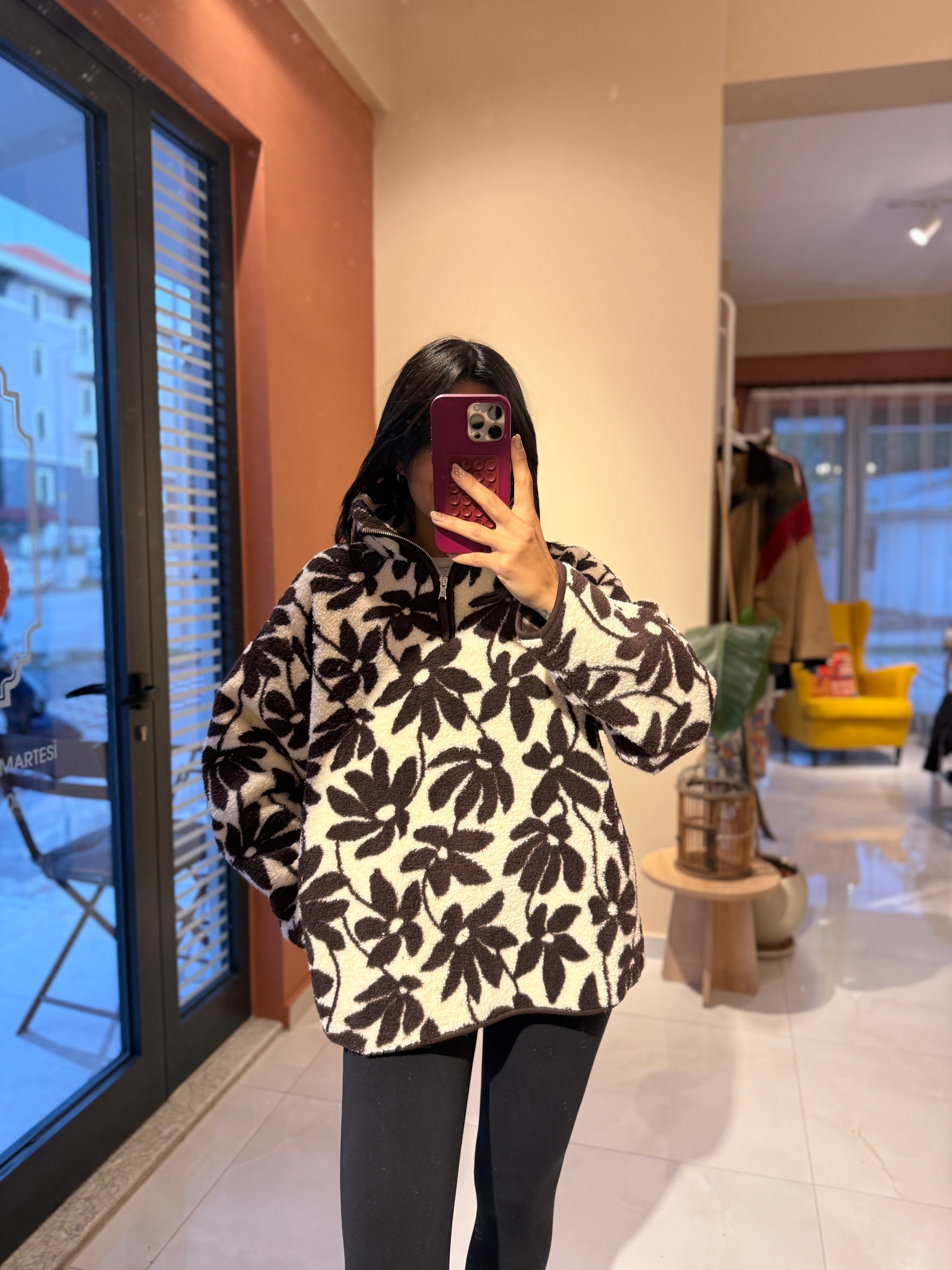 Ekru Kahverengi Çiçek Desenli Polar Sweat