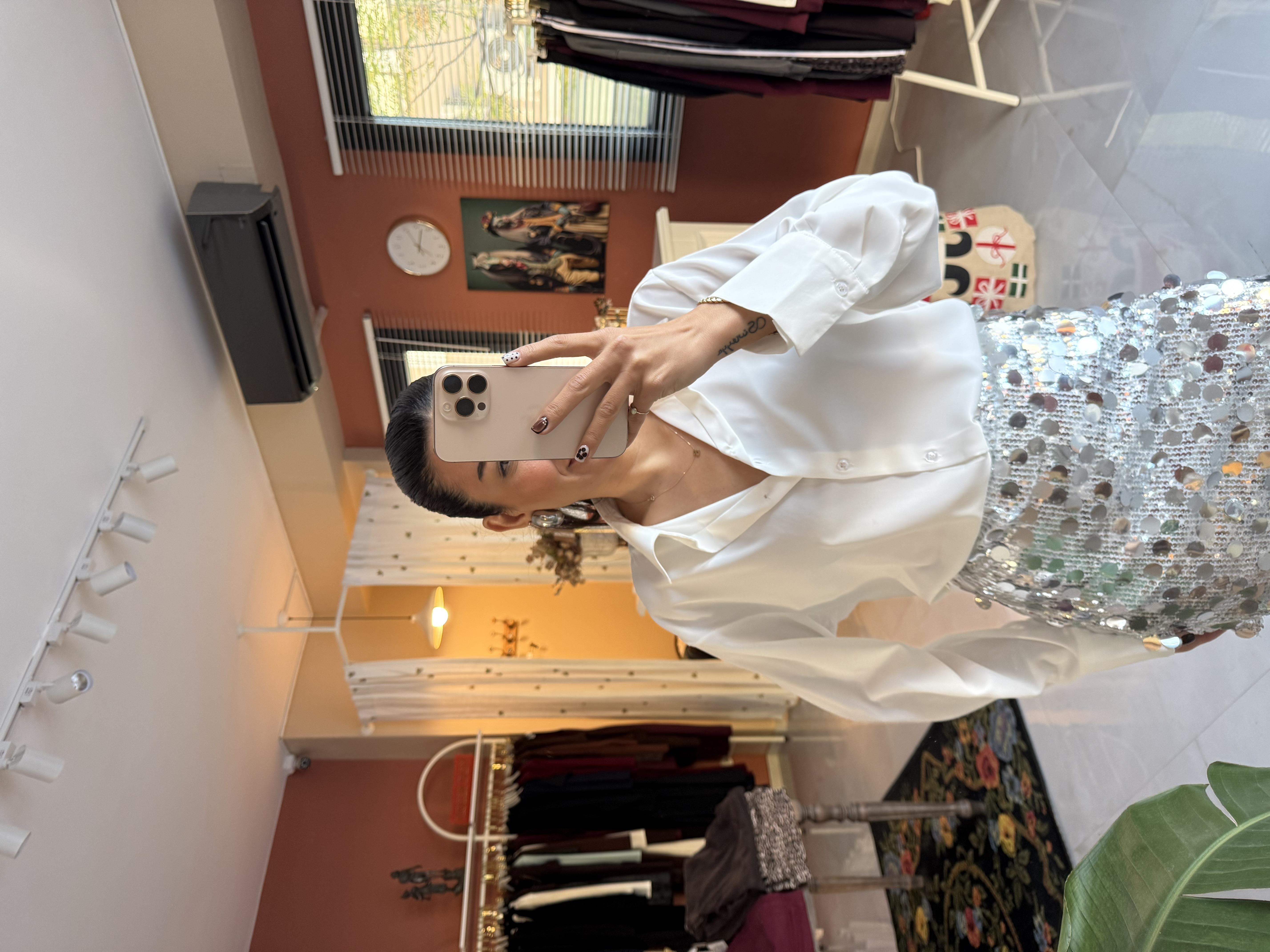 Ekru Saten Görünümlü Tensel Gömlek