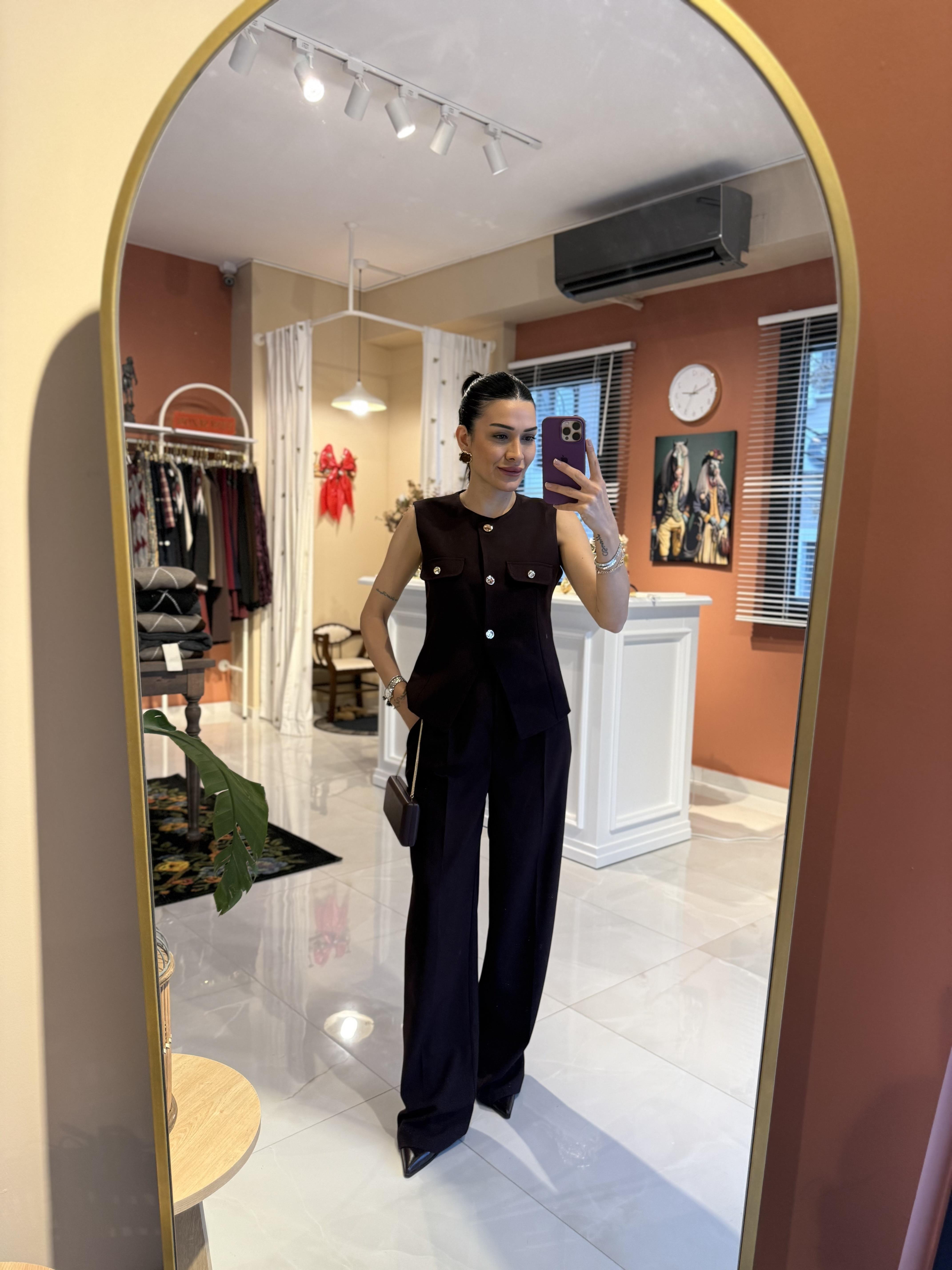 Gold Düğmeli Mürdüm Yelek Takım