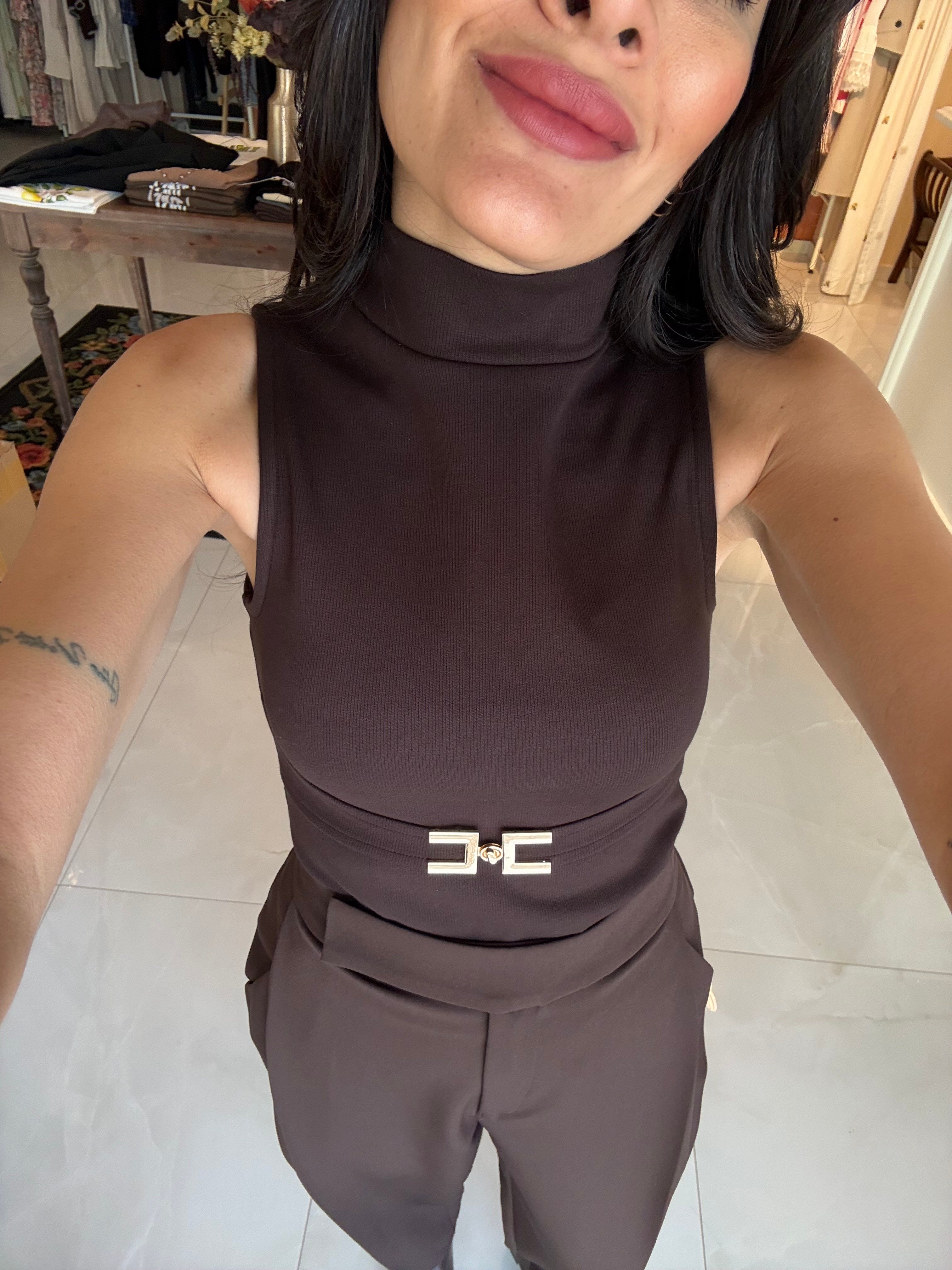 Kahve Toka Detaylı Bluz