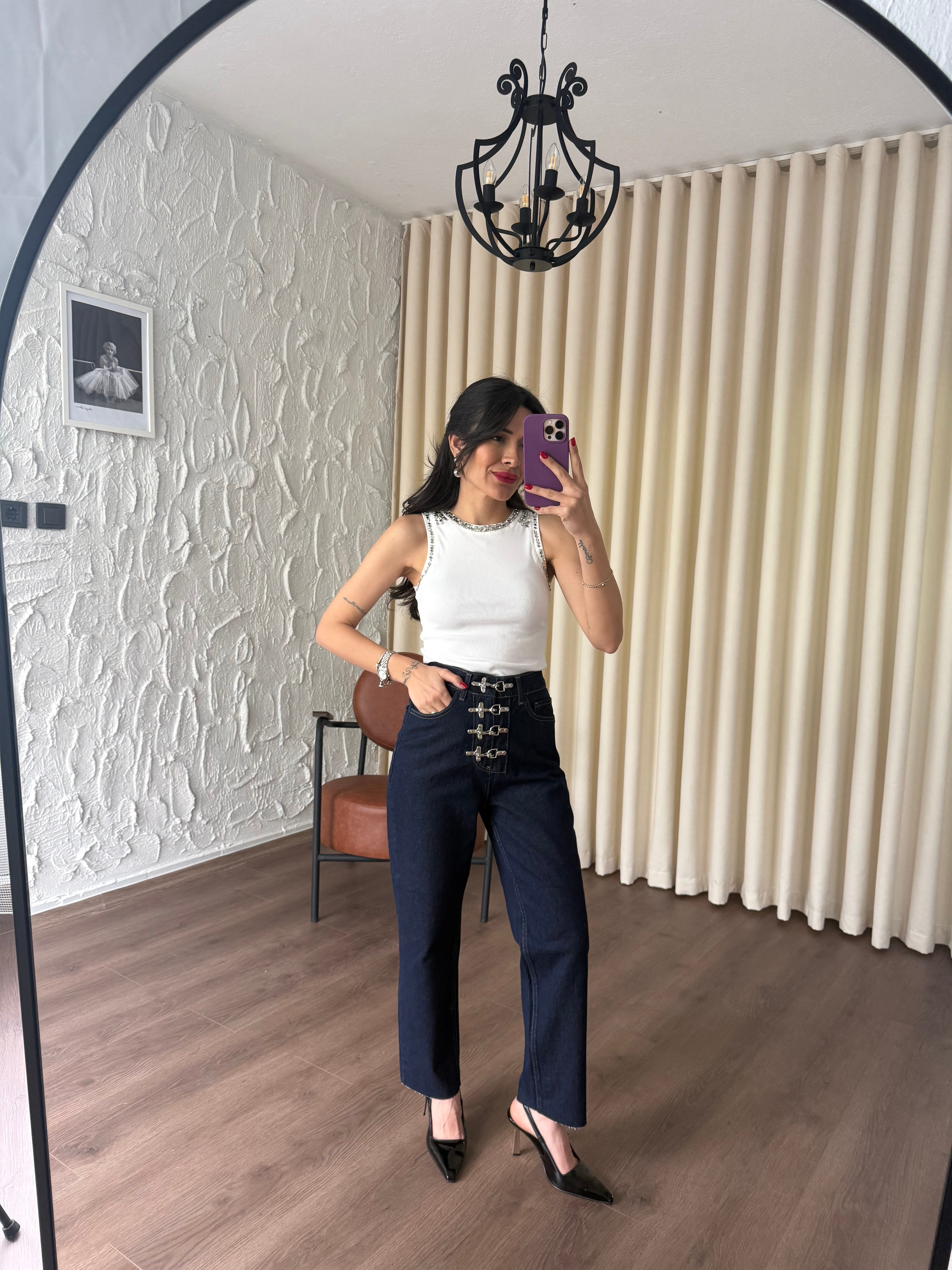 Kanca Detay Yüksek Bel Jean