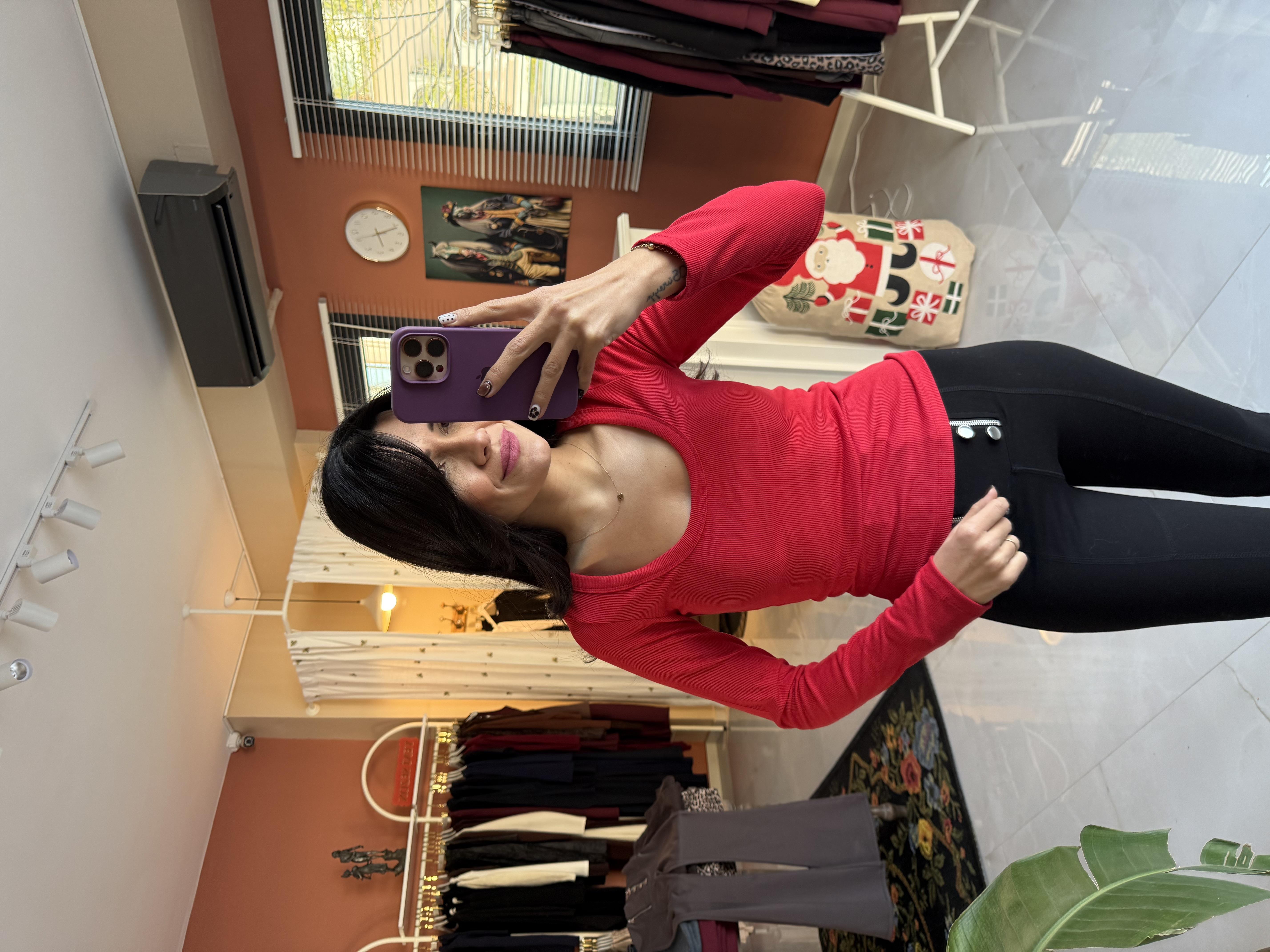 Kırmızı Kaşkorse U Yaka Bluz