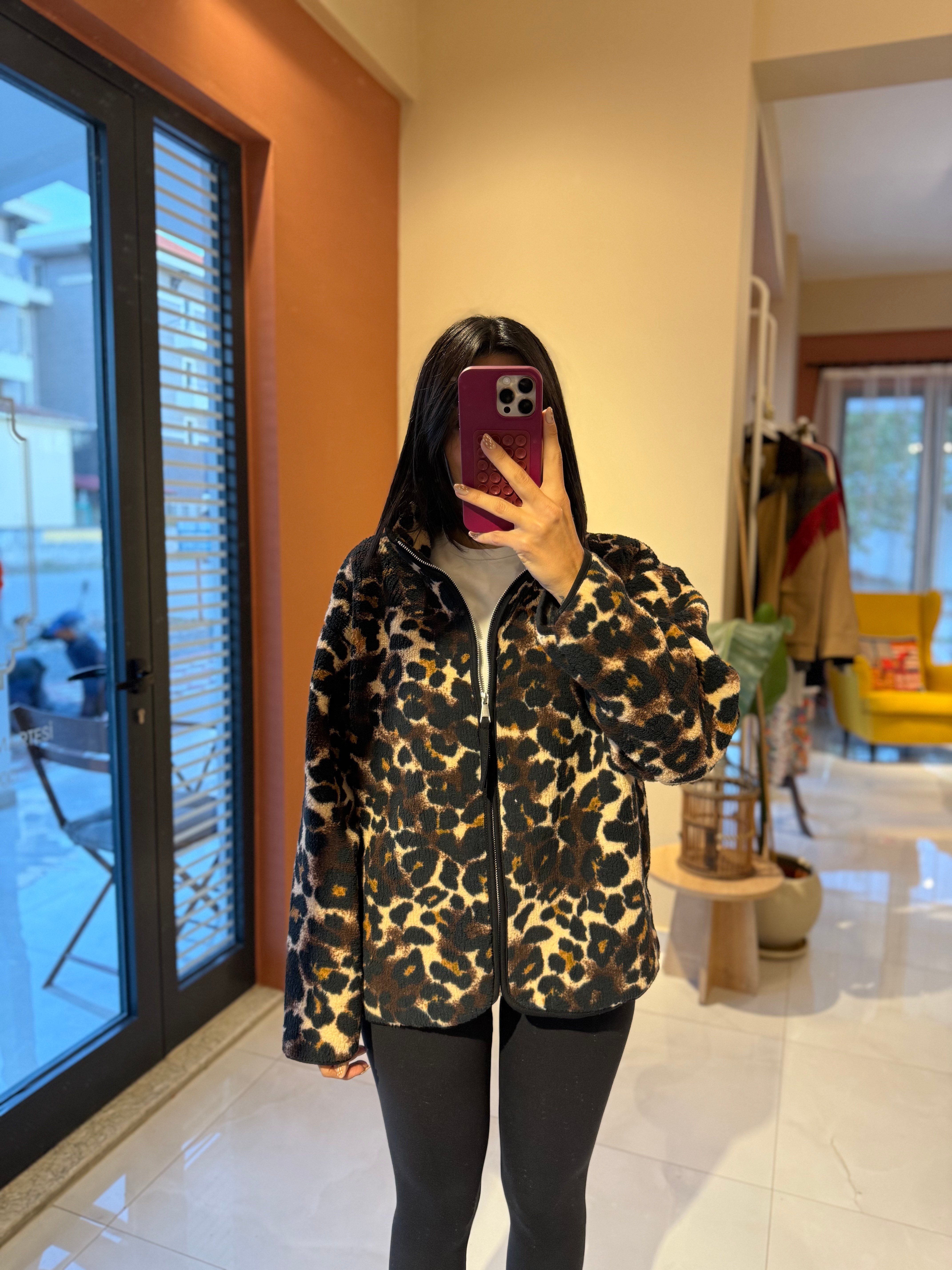 Leopar Desenli Polar Ceket