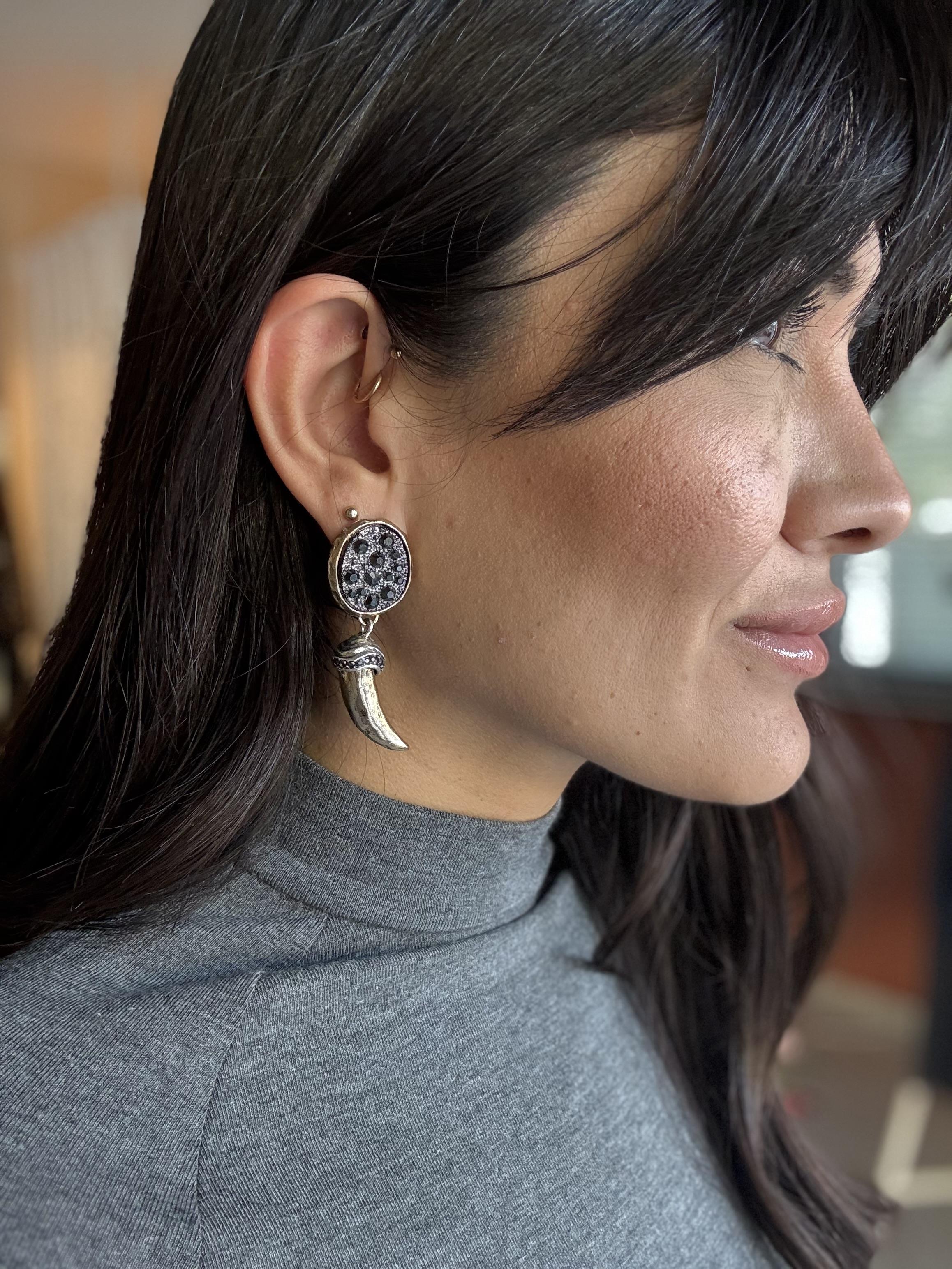 Marka Model Taşlı Bohem Küpe · 2