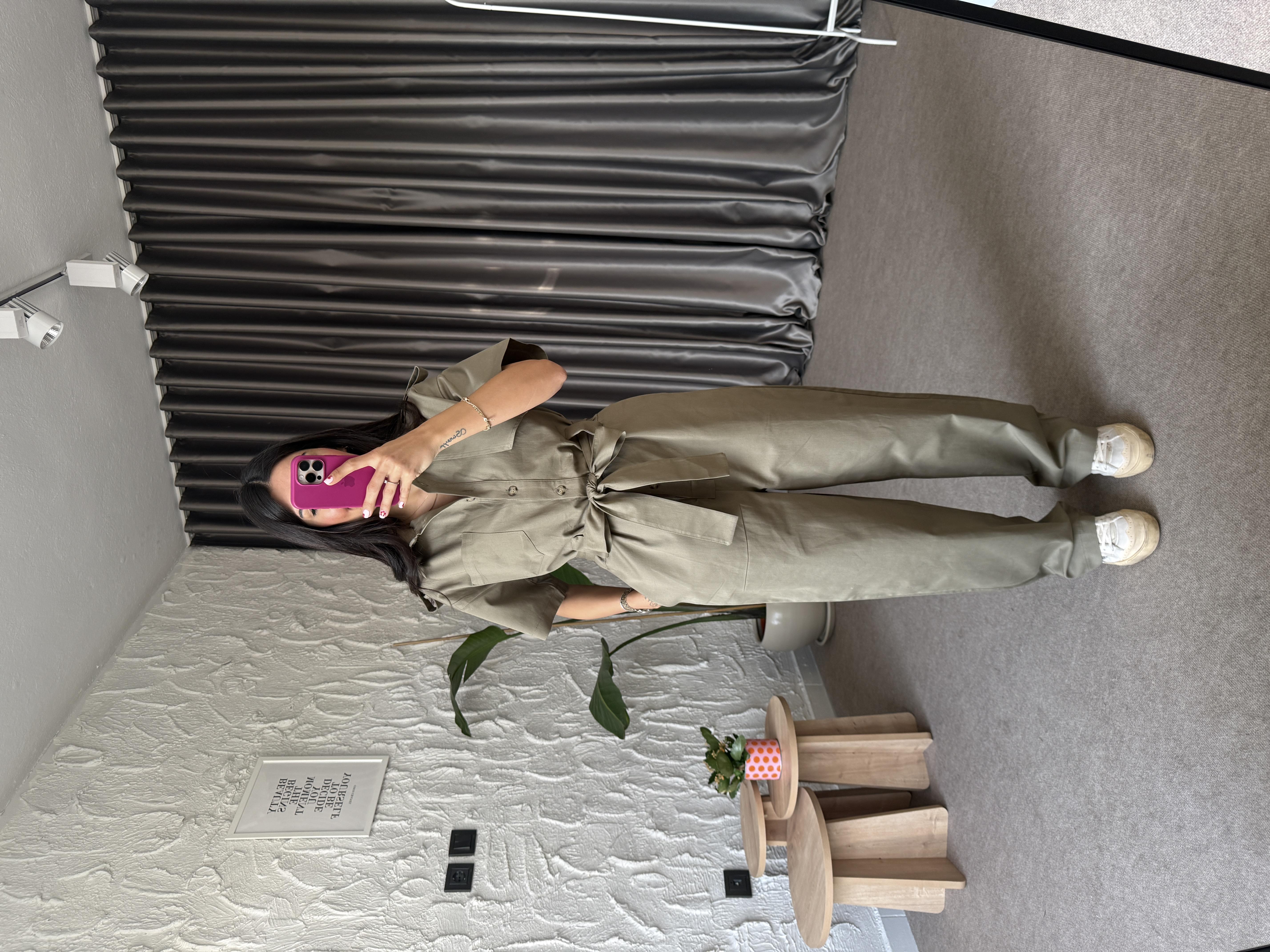 Omuz Manşetli Düğmeli Bel Bağlama Tulum - Haki