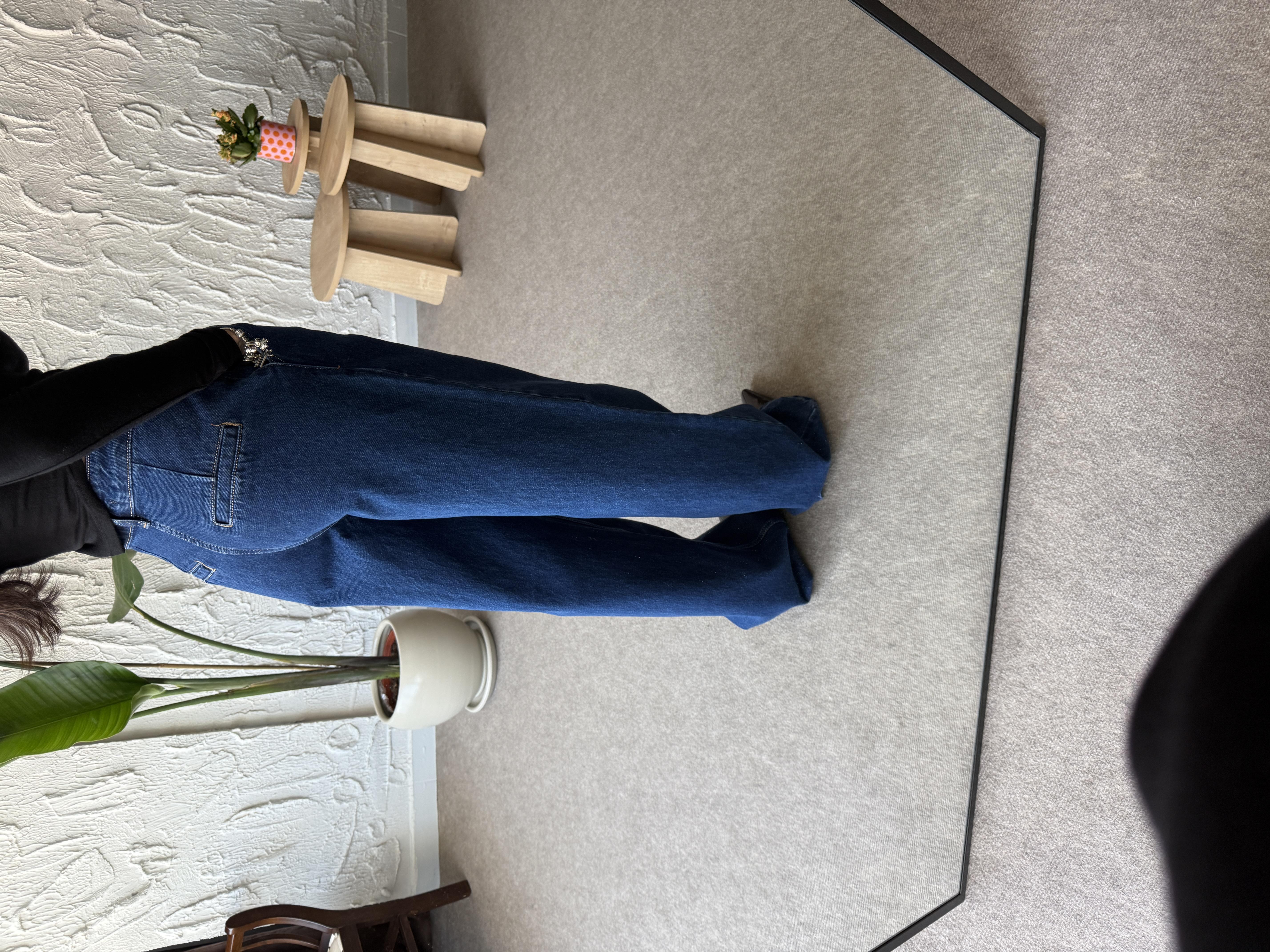Önden Pile Detaylı Denim Pantolon · 3