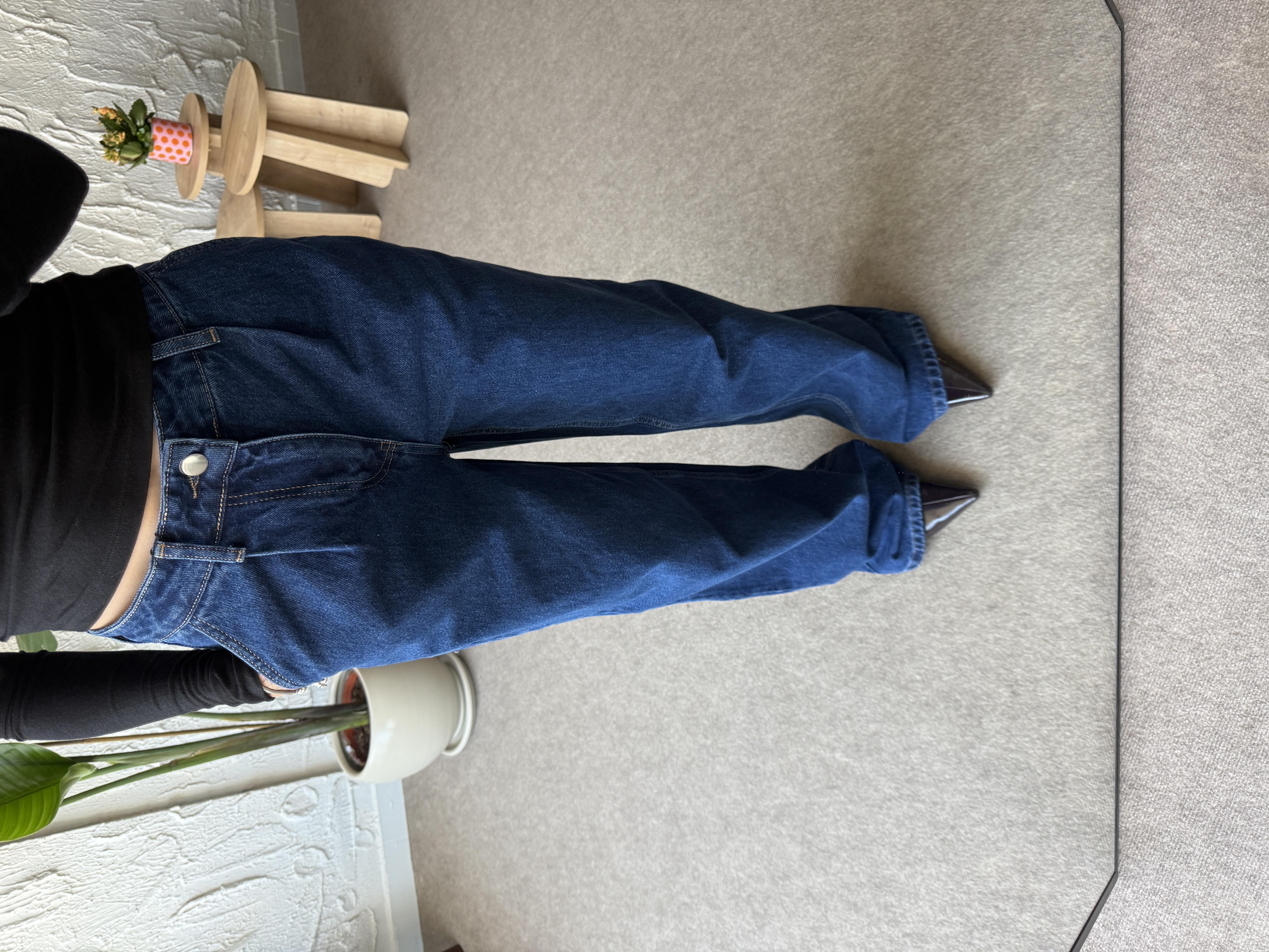 Önden Pile Detaylı Denim Pantolon · 2