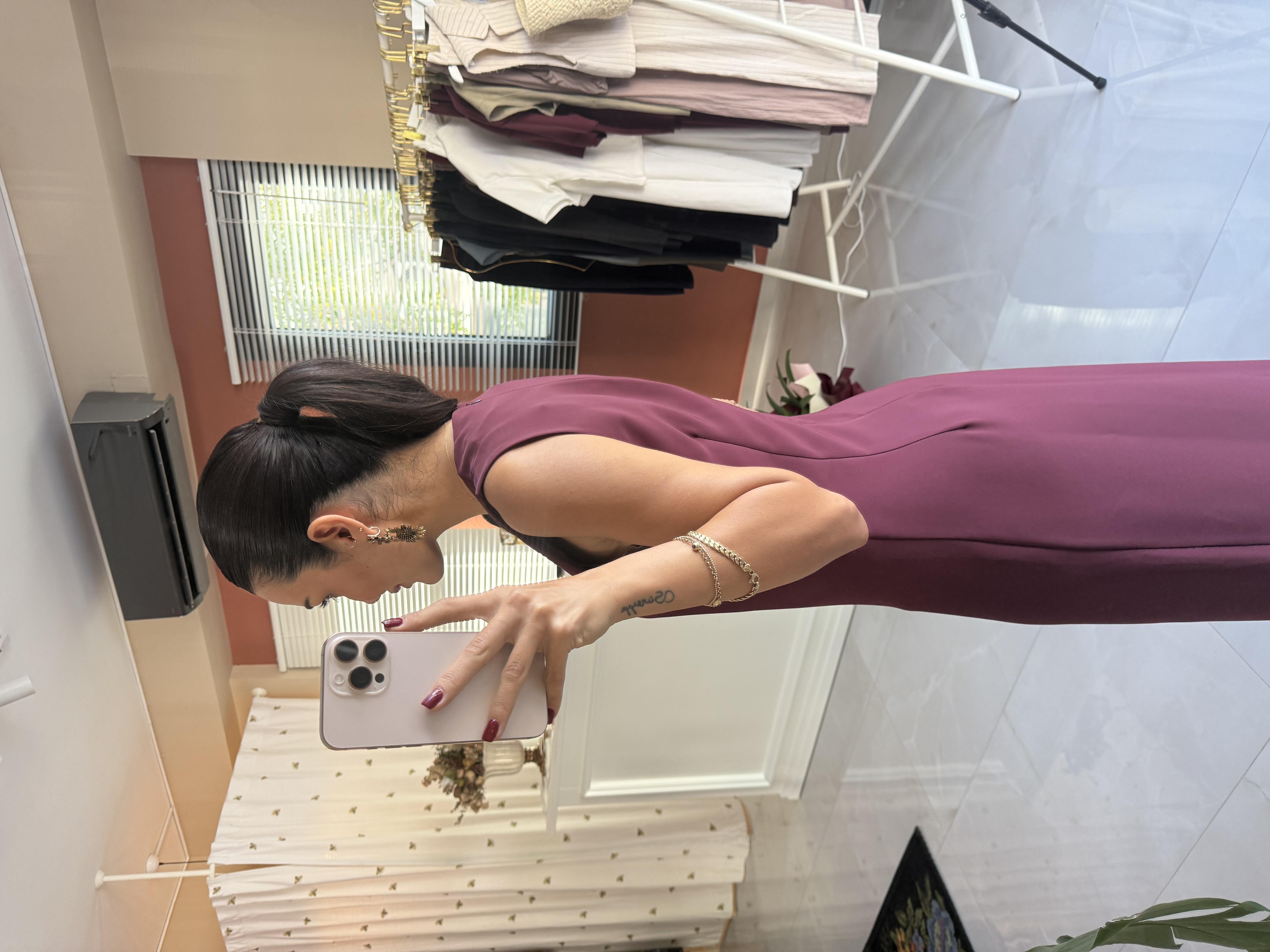Piliseli Gül Broşlu Bordo Elbise · 6