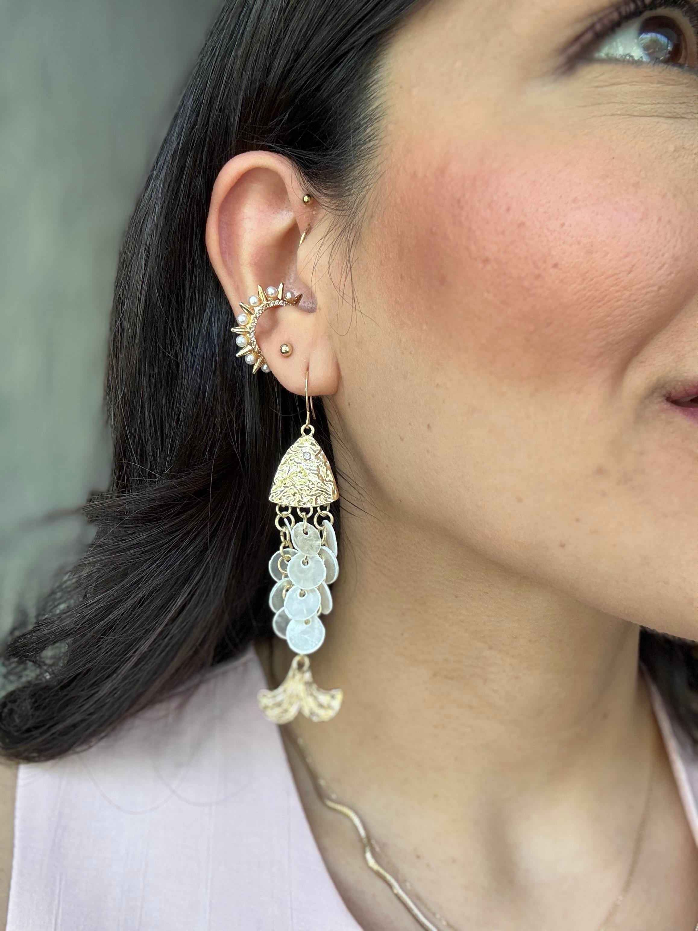 Şeffaf Pullu Balık Küpe 