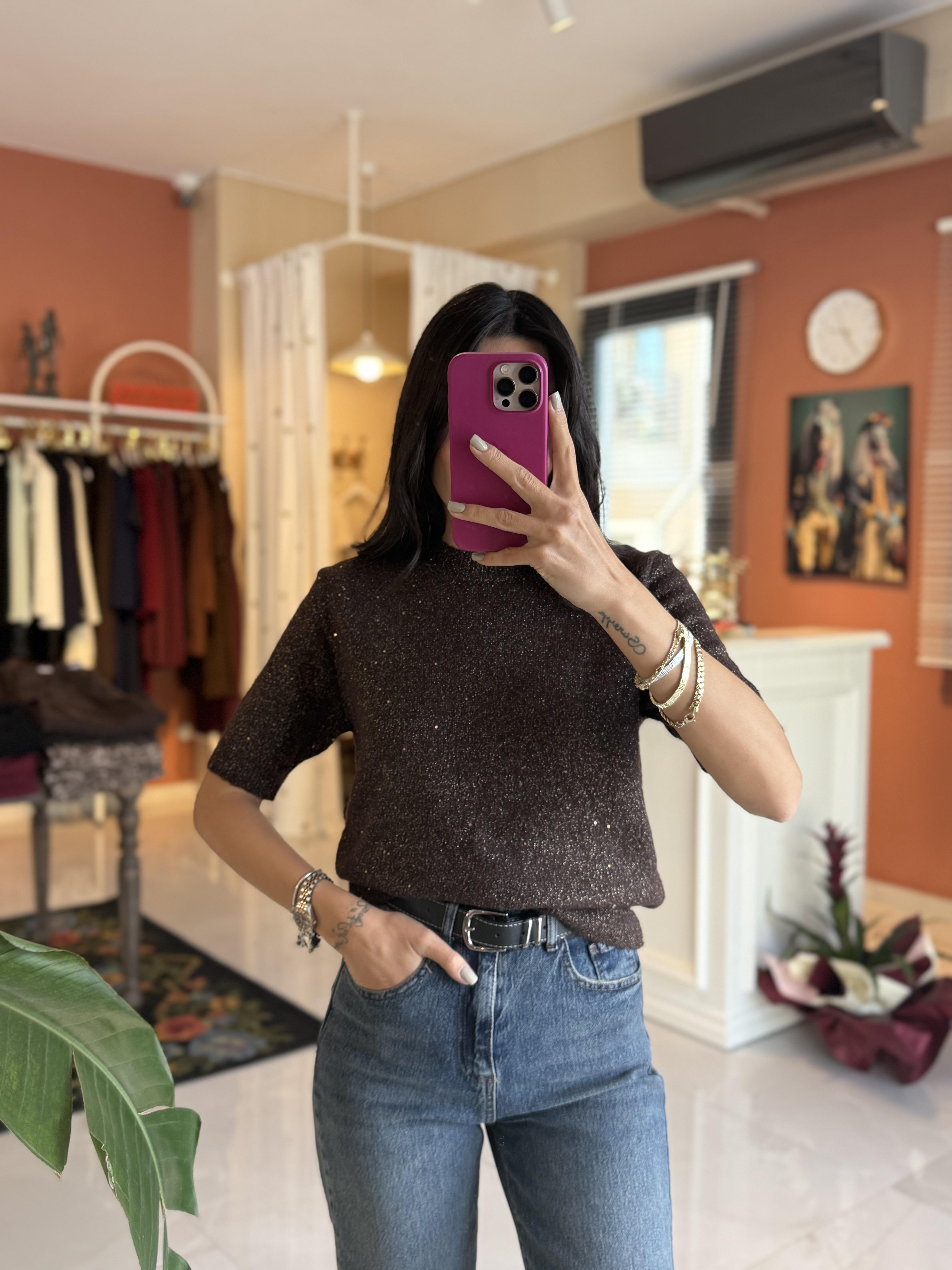 Simli ve Pullu Kısa Kol Kahverengi Kazak