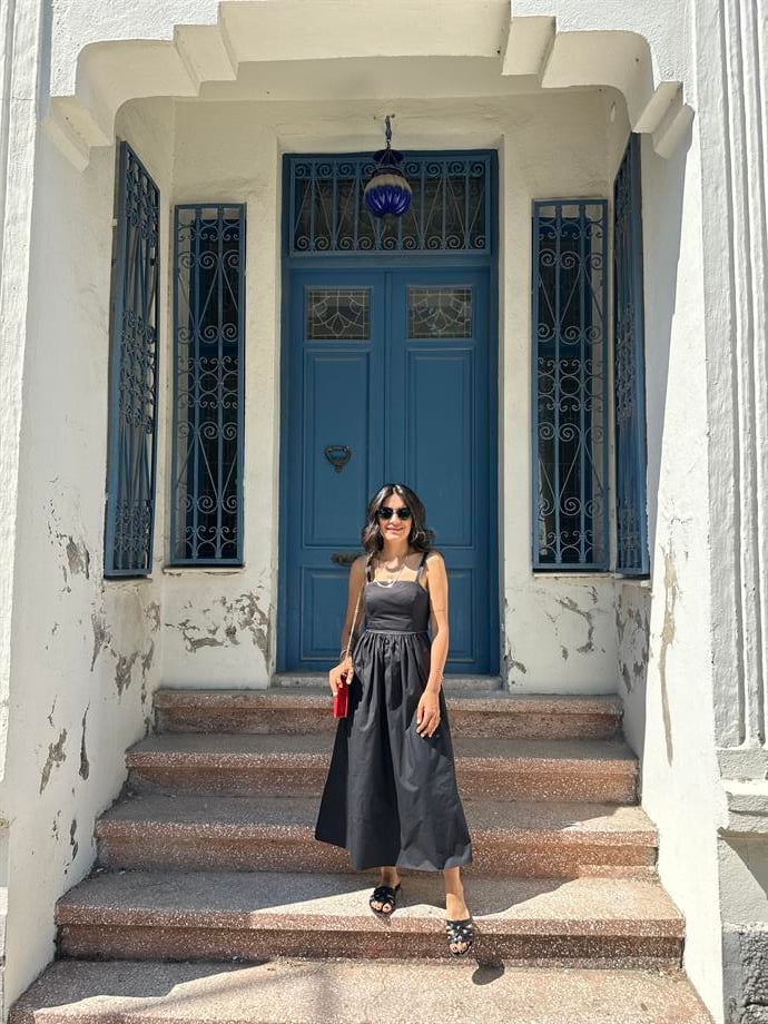 Sırt Bağlamalı Kontrast Dikişli Cepli Midi Elbise