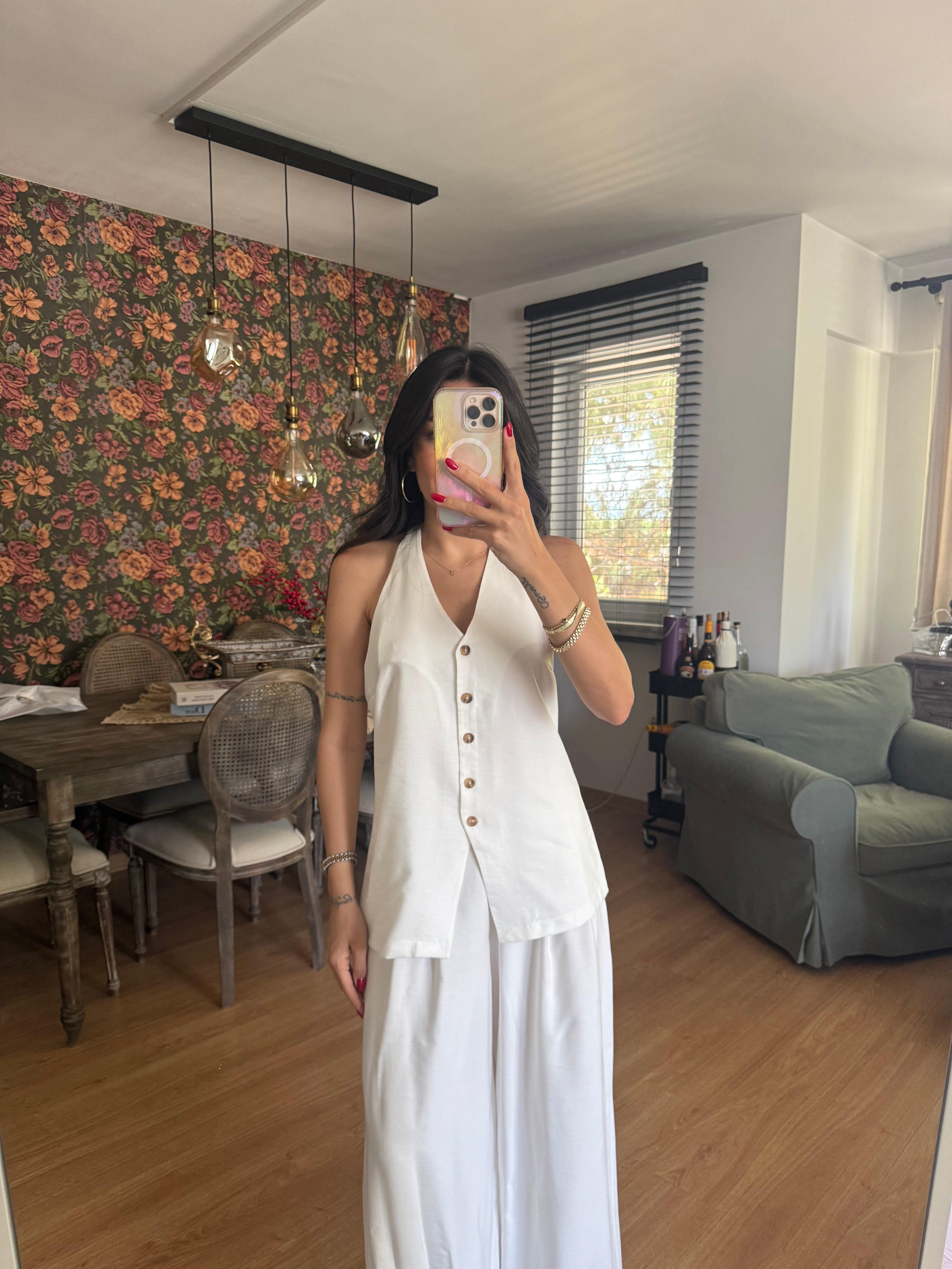 Sırt Detay Yelek Model Beyaz Bluz