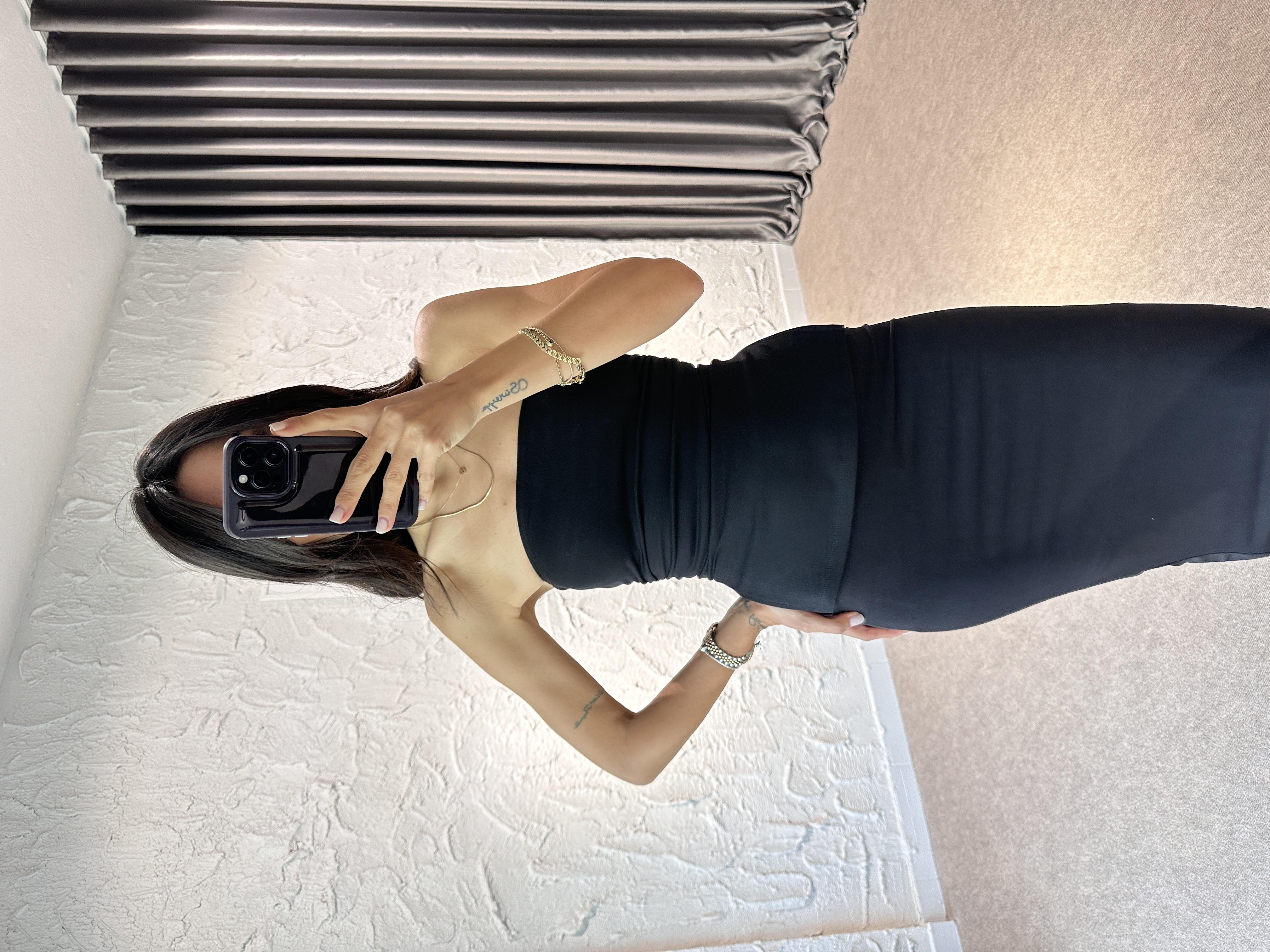 Siyah Büzgülü Streç Bluz