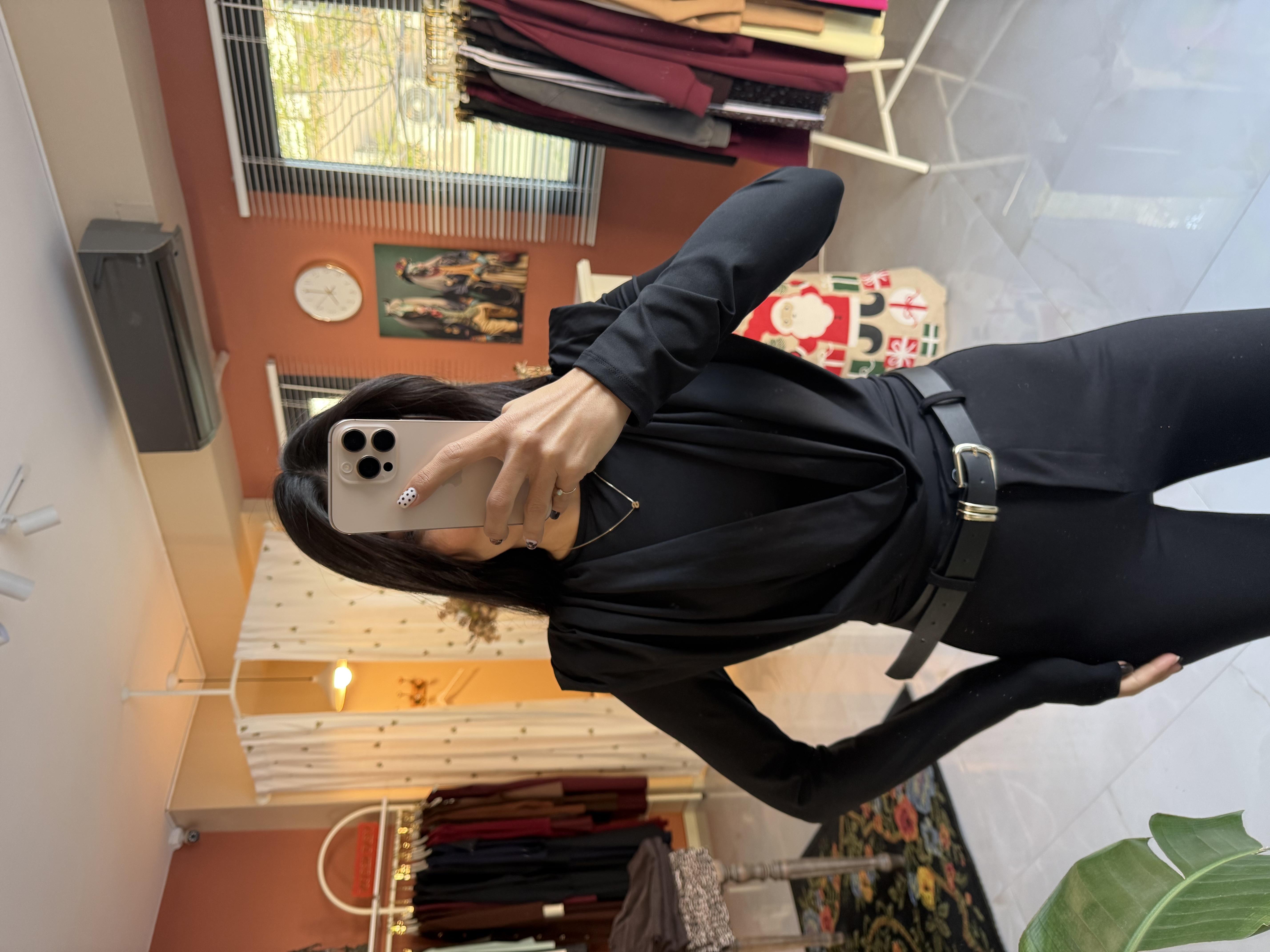 Siyah Degaje Yaka Sandy Bluz