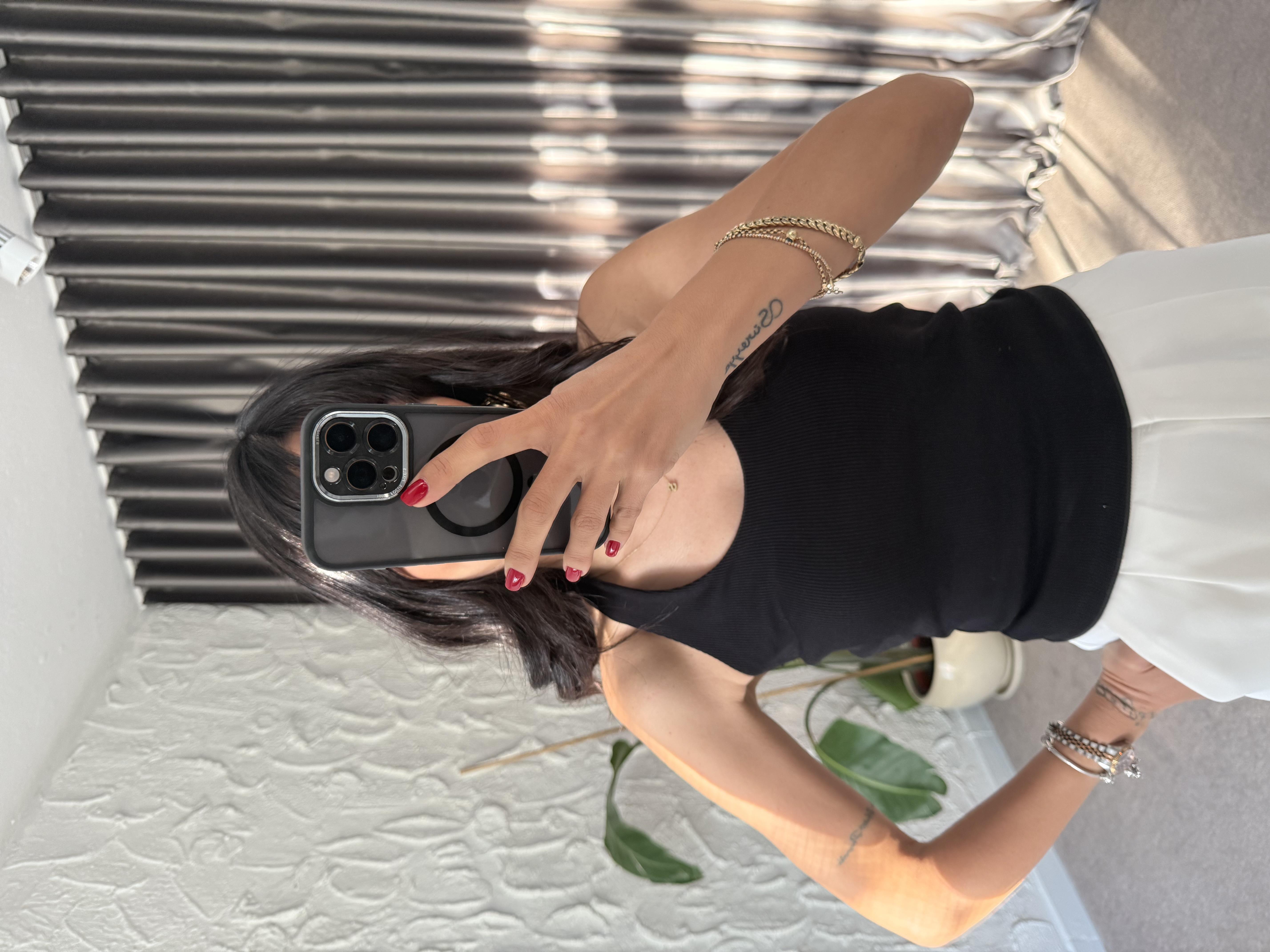 Siyah Halter Yaka Atlet · 2