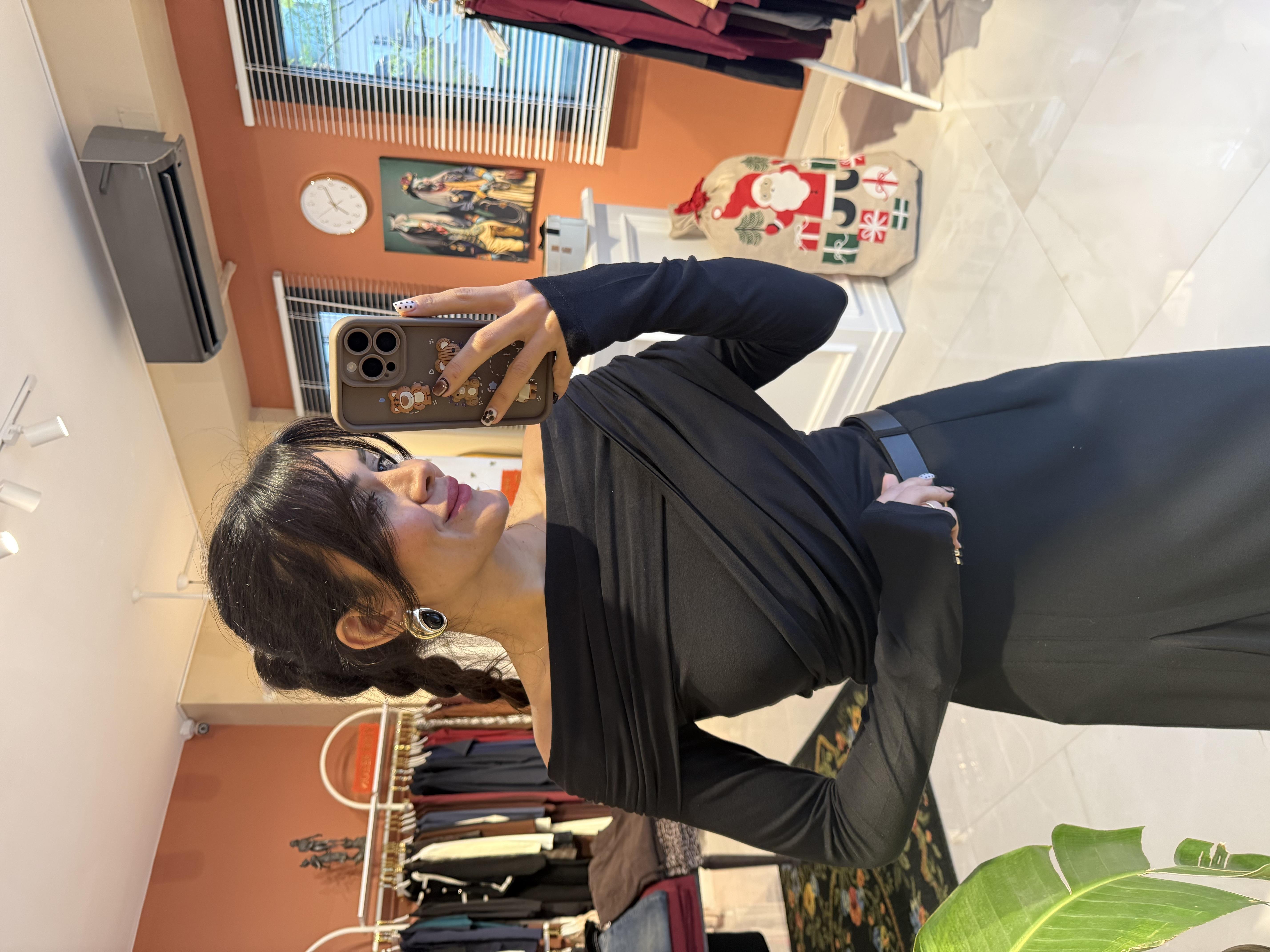 Siyah Madonna Yaka Bluz