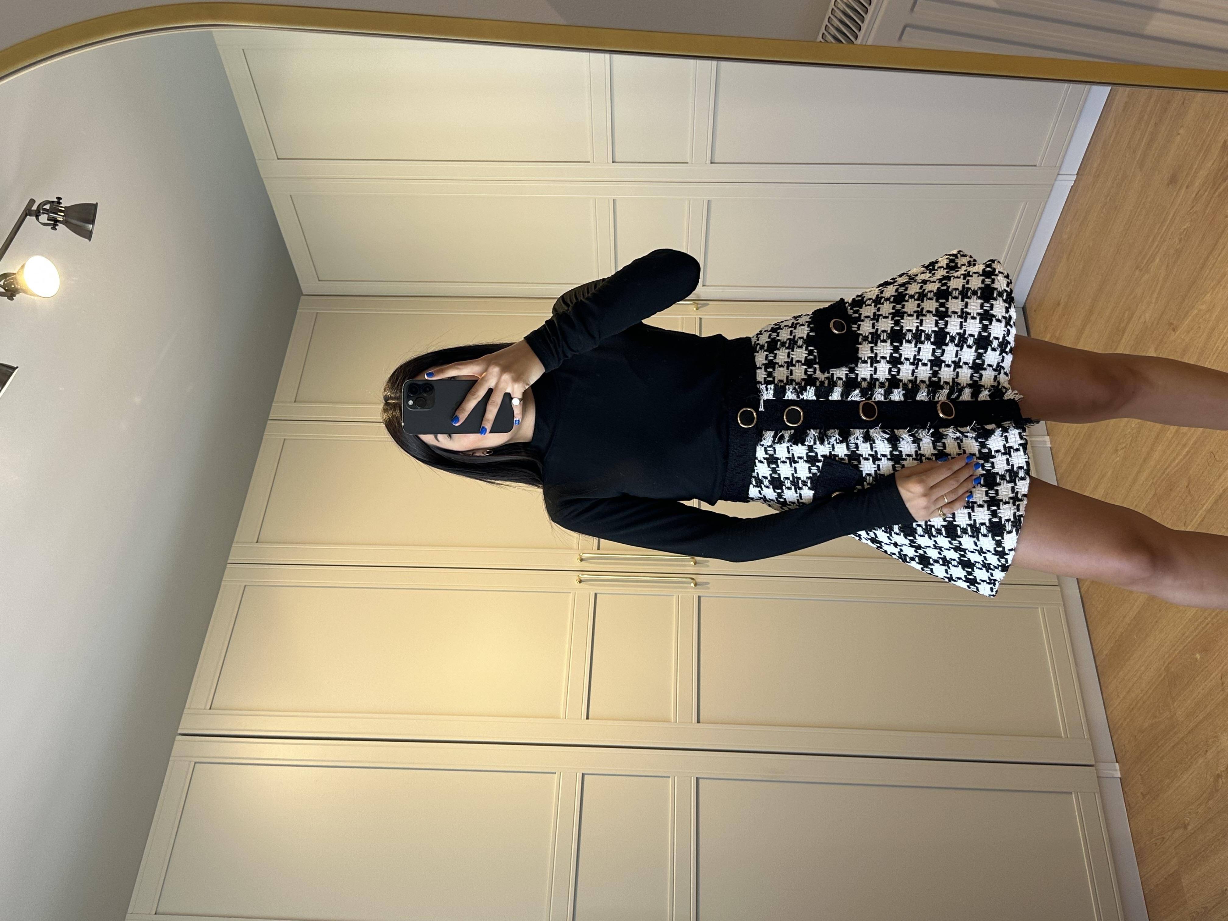 Siyah Orijinal Marka Soft Boyunlu Bluz