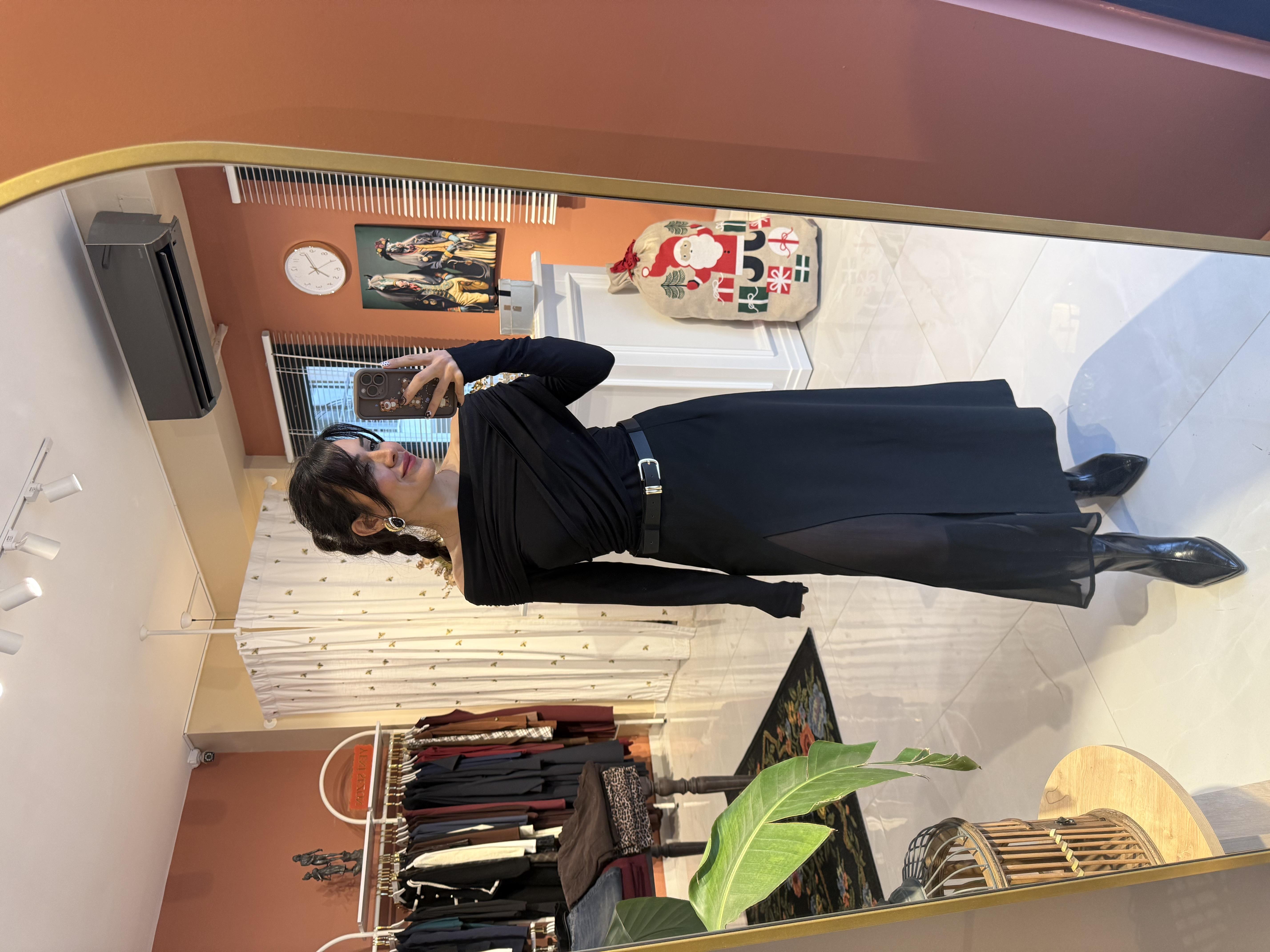 Siyah Şifon Yırtmaçlı Etek